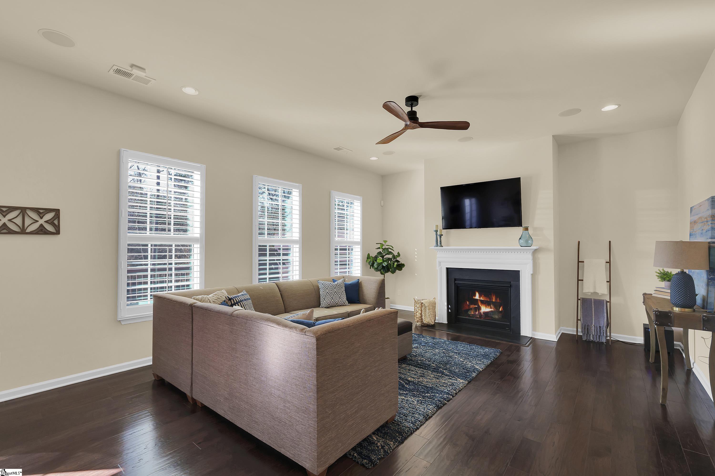 Duncan, South Carolina 29334, United States, 4 Bedrooms Bedrooms, ,3 BathroomsBathrooms,Residential,Contingent,8937