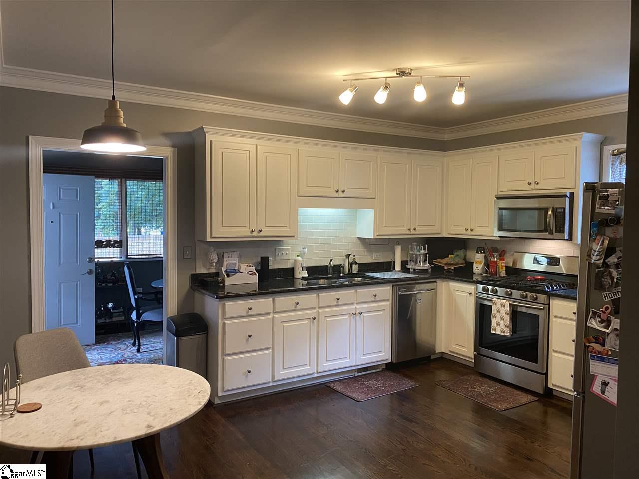 Greenville, South Carolina 29601, United States, 3 Bedrooms Bedrooms, ,2 BathroomsBathrooms,Residential,Active,95127