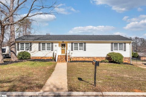 145 Oak Park Drive Mauldin SC 29662