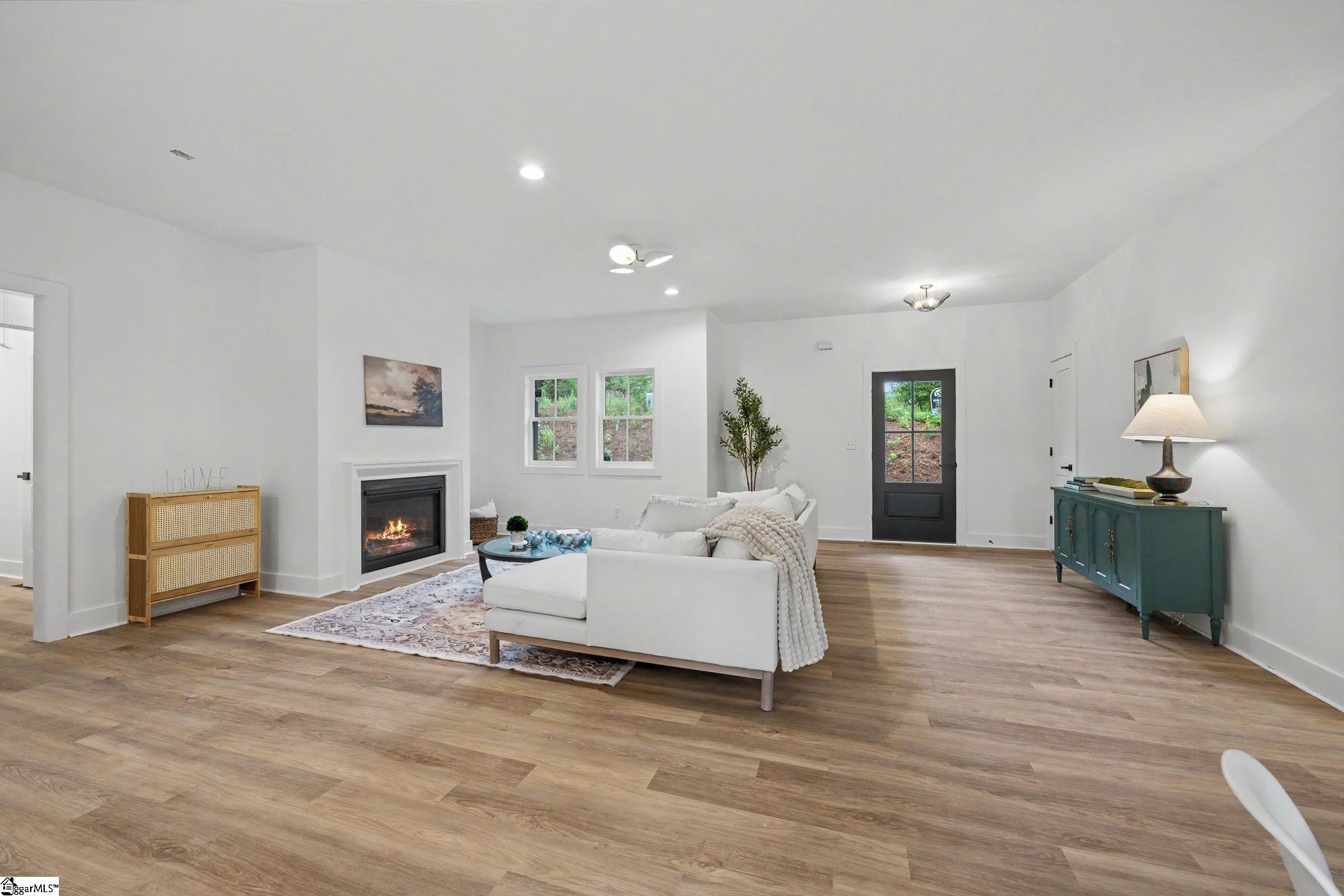 160 Holmes Drive