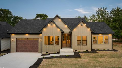 Photo of 480 Hickory Hollow Road, Inman, SC 29349 (MLS # 1589920)