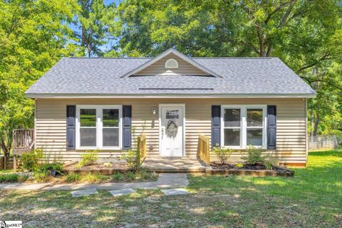 Photo of 206 West Avenue, Greenville, SC 29611 (MLS # 1579951)