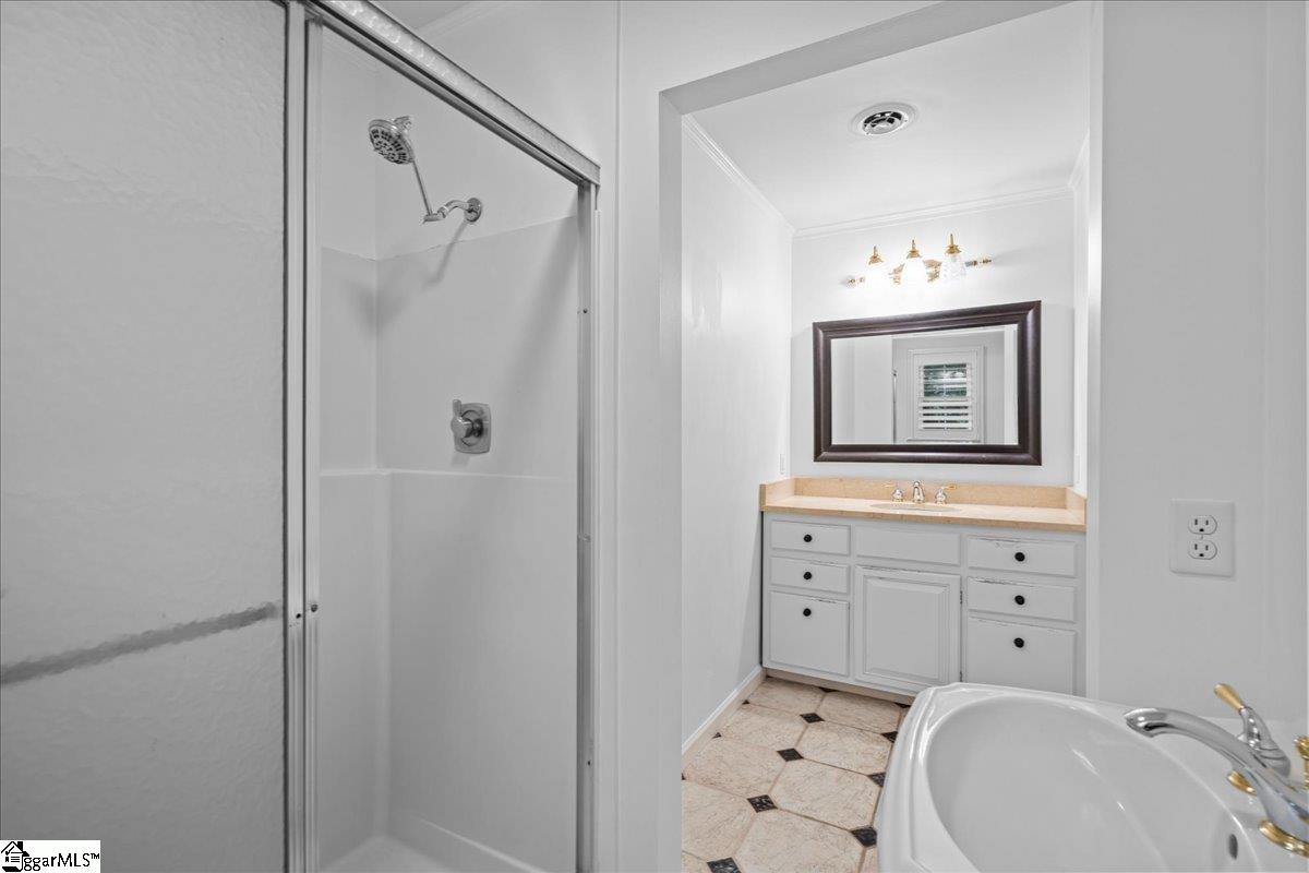 Greenville, South Carolina 29615, United States, 6 Bedrooms Bedrooms, ,4 BathroomsBathrooms,Residential,Active,169866