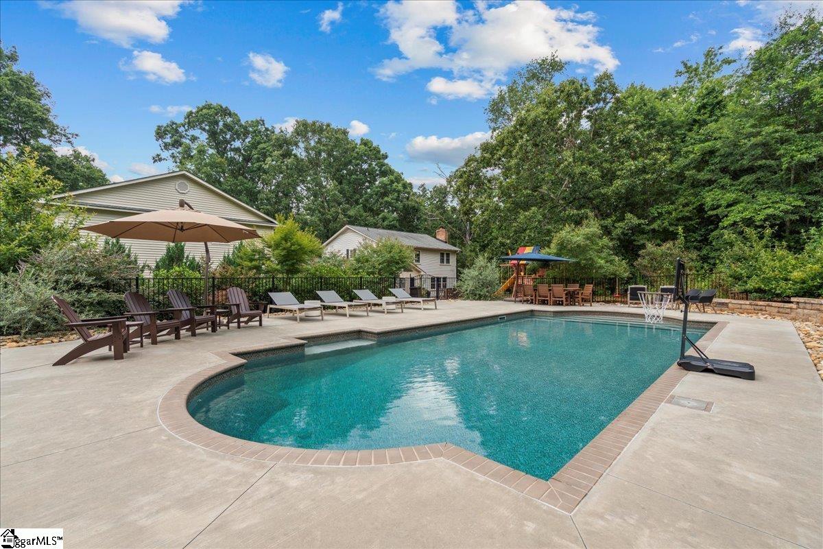 Greenville, South Carolina 29615, United States, 6 Bedrooms Bedrooms, ,4 BathroomsBathrooms,Residential,Active,169866