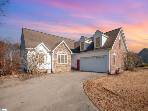 Photo of 412 Winding Brook Court, Greenville, SC 29617 (MLS # 1576333)