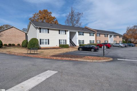 Photo of 925 Cleveland Street Unit 165, Greenville, SC 29601 (MLS # 1575460)