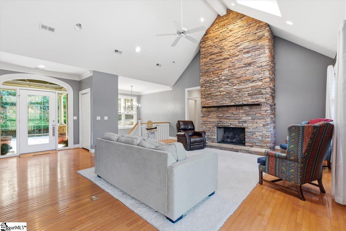 3 Rustic Court