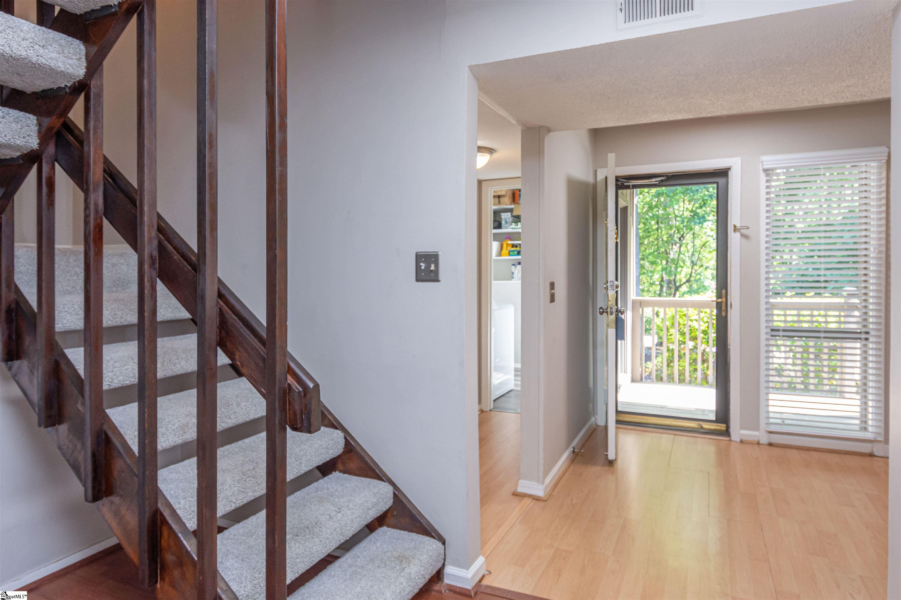 Greenville, South Carolina 29615, United States, 2 Bedrooms Bedrooms, ,3 BathroomsBathrooms,Residential,Active,160890