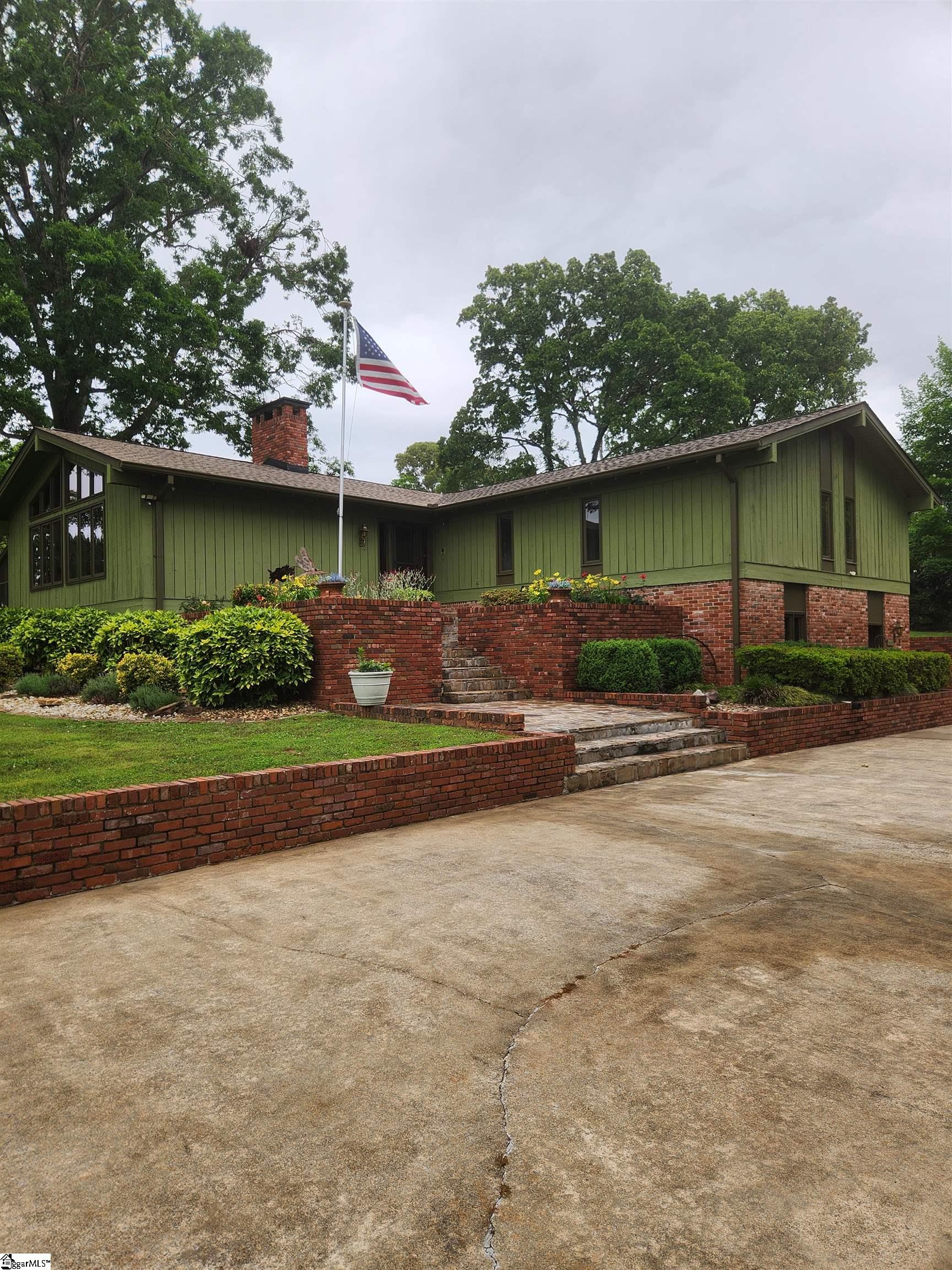 115 Watson Road