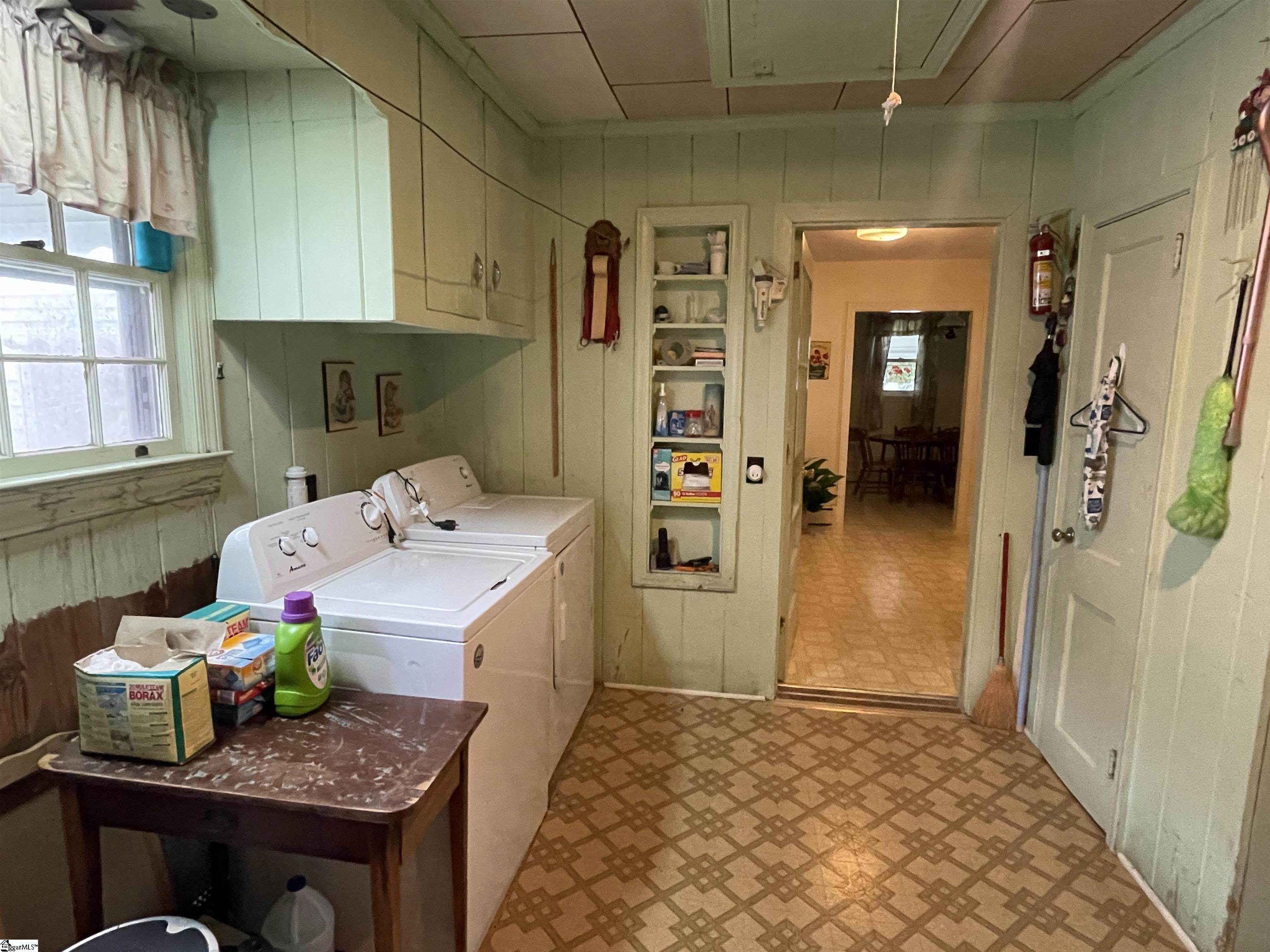 Clinton, South Carolina 29325, United States, 4 Bedrooms Bedrooms, ,3 BathroomsBathrooms,Residential,Active,182259