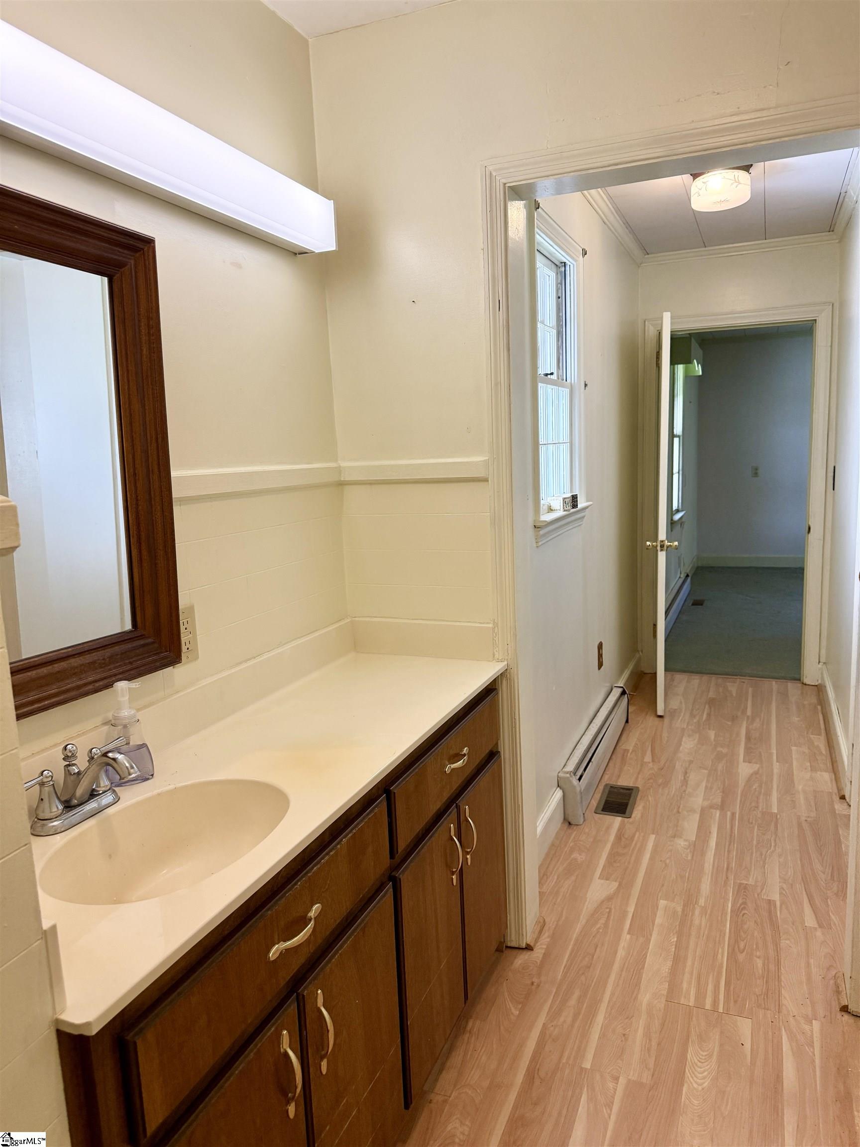 Clinton, South Carolina 29325, United States, 4 Bedrooms Bedrooms, ,3 BathroomsBathrooms,Residential,Active,182259