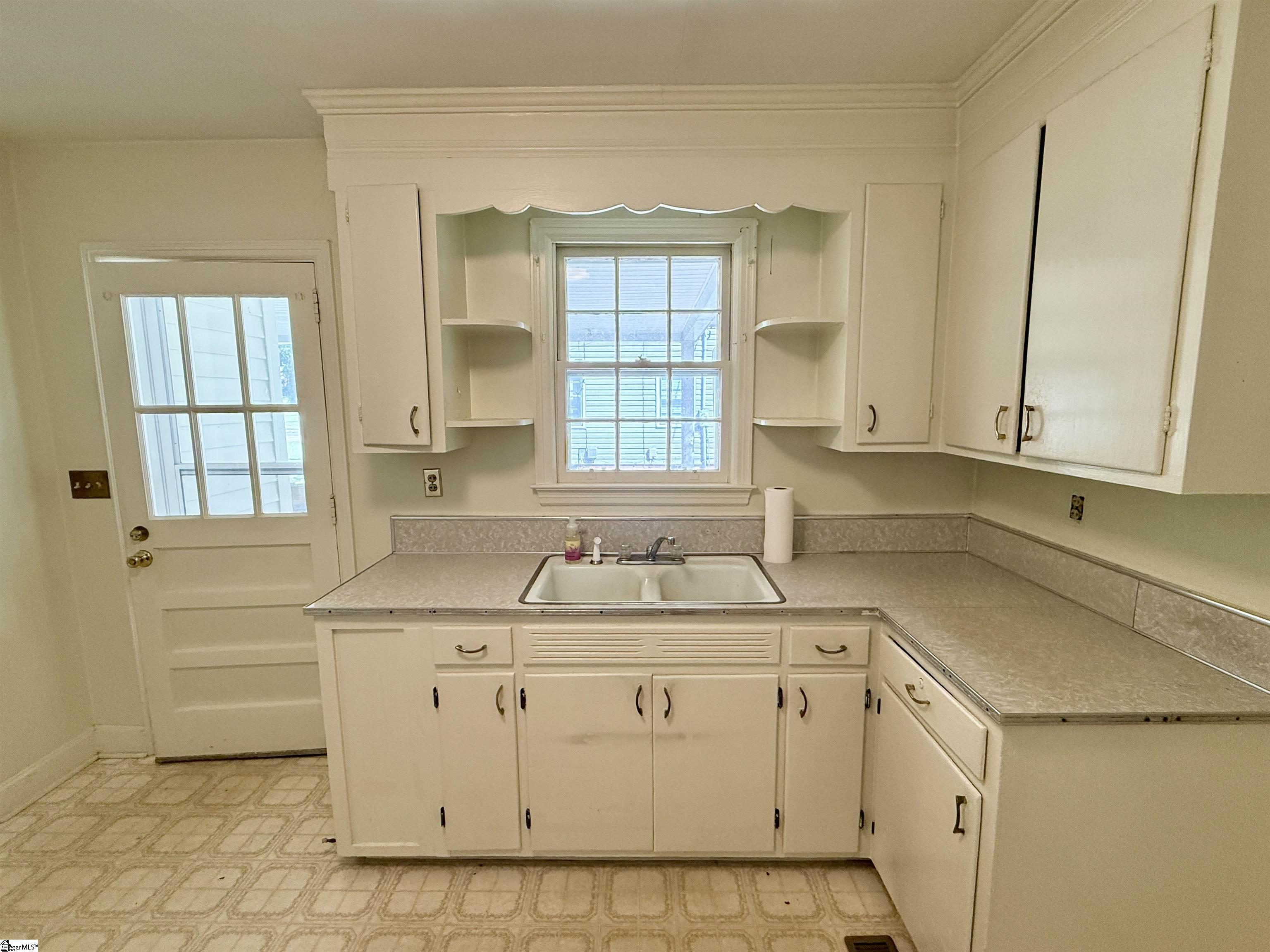 Clinton, South Carolina 29325, United States, 4 Bedrooms Bedrooms, ,3 BathroomsBathrooms,Residential,Active,182259