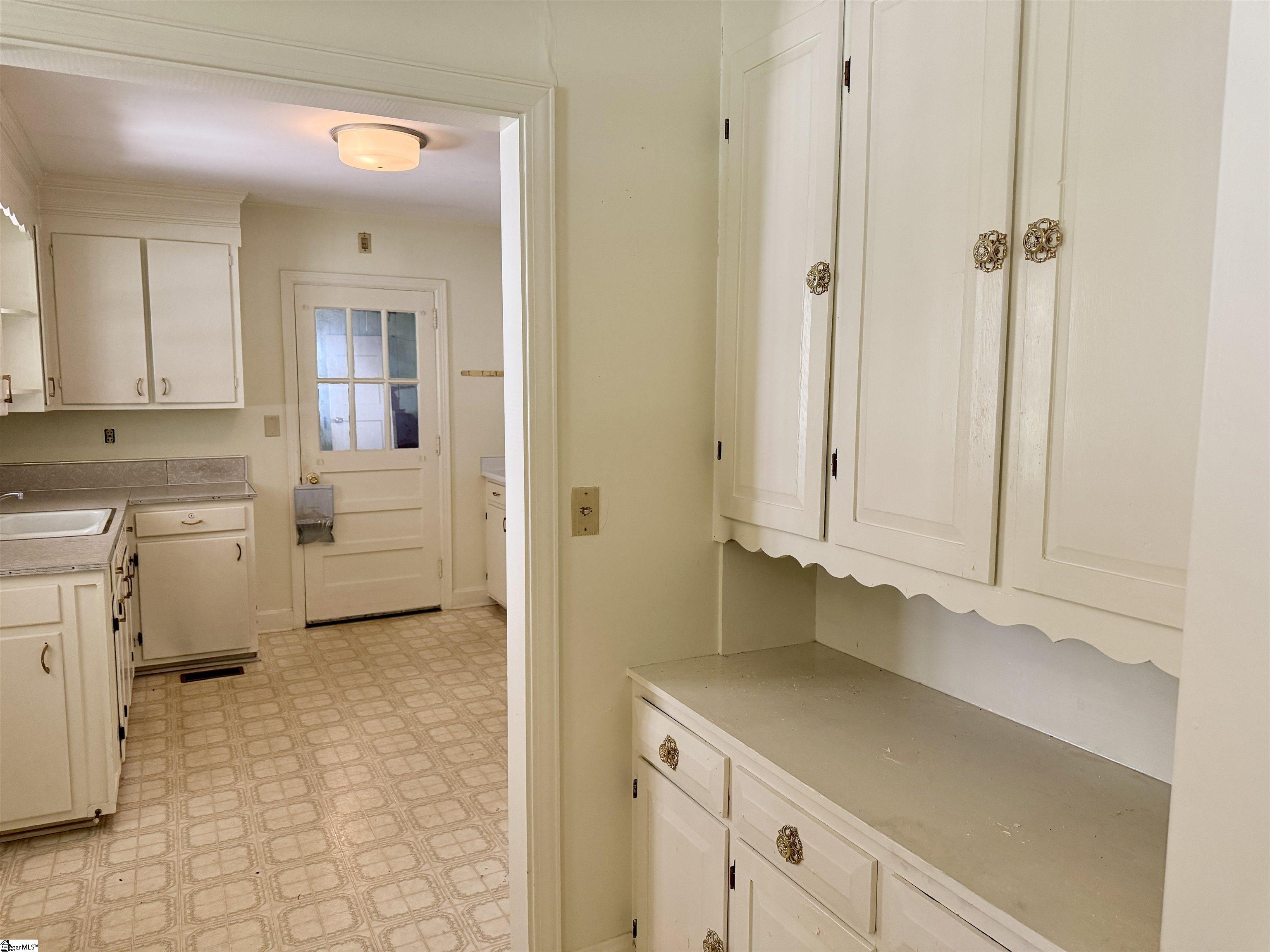 Clinton, South Carolina 29325, United States, 4 Bedrooms Bedrooms, ,3 BathroomsBathrooms,Residential,Active,182259