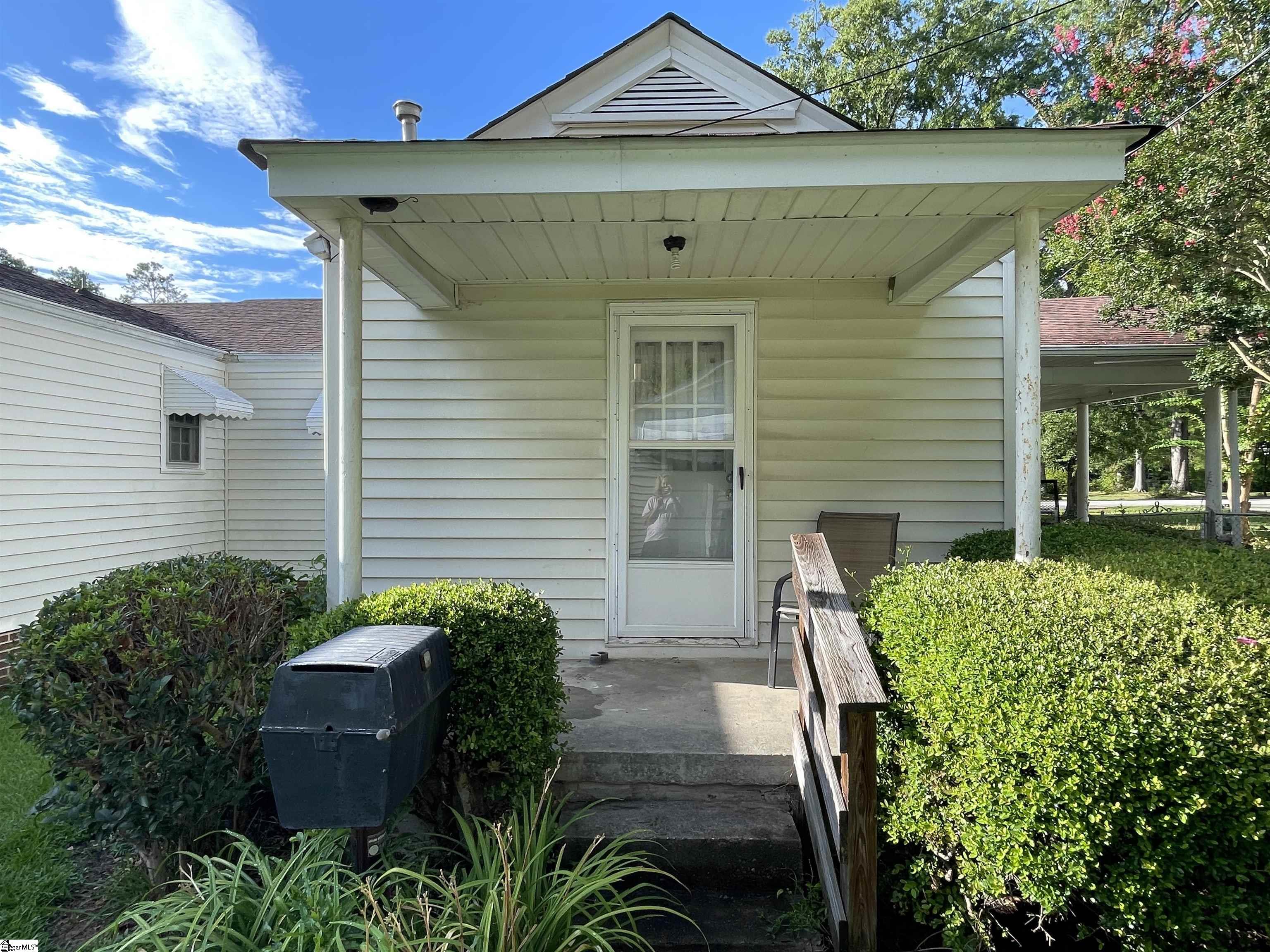 Clinton, South Carolina 29325, United States, 4 Bedrooms Bedrooms, ,3 BathroomsBathrooms,Residential,Active,182259