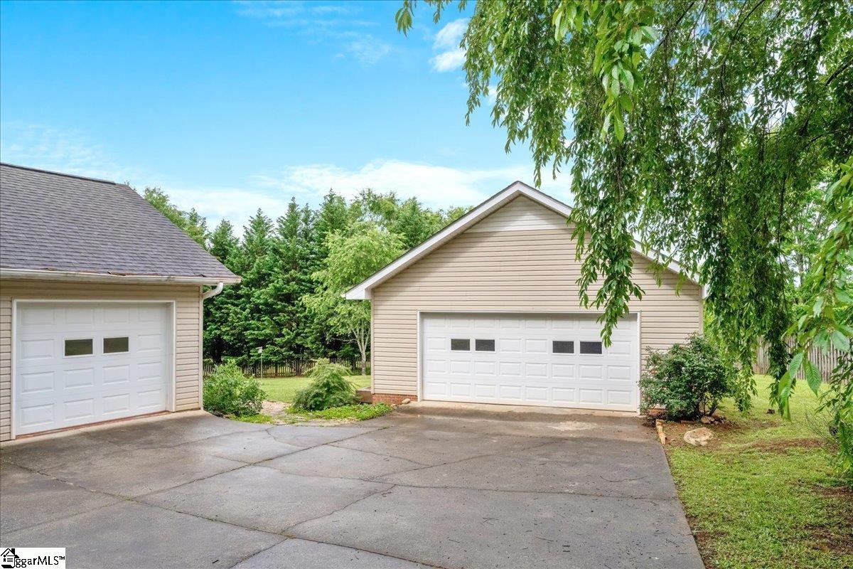 107 Aiken Farm Road