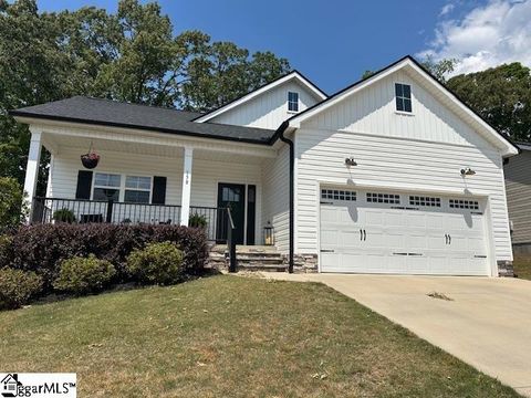 Photo of 158 Page Creek Boulevard, Landrum, SC 29356 (MLS # 1590060)