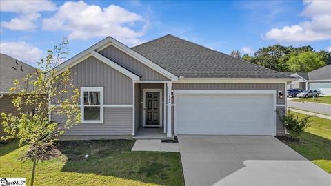 Photo of 146 Vickery Road, Woodruff, SC 29388 (MLS # 1582052)