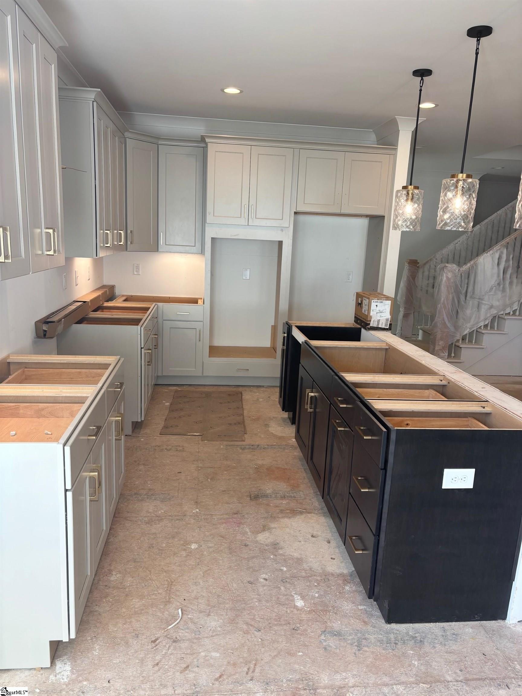 3004 English Cottage Way