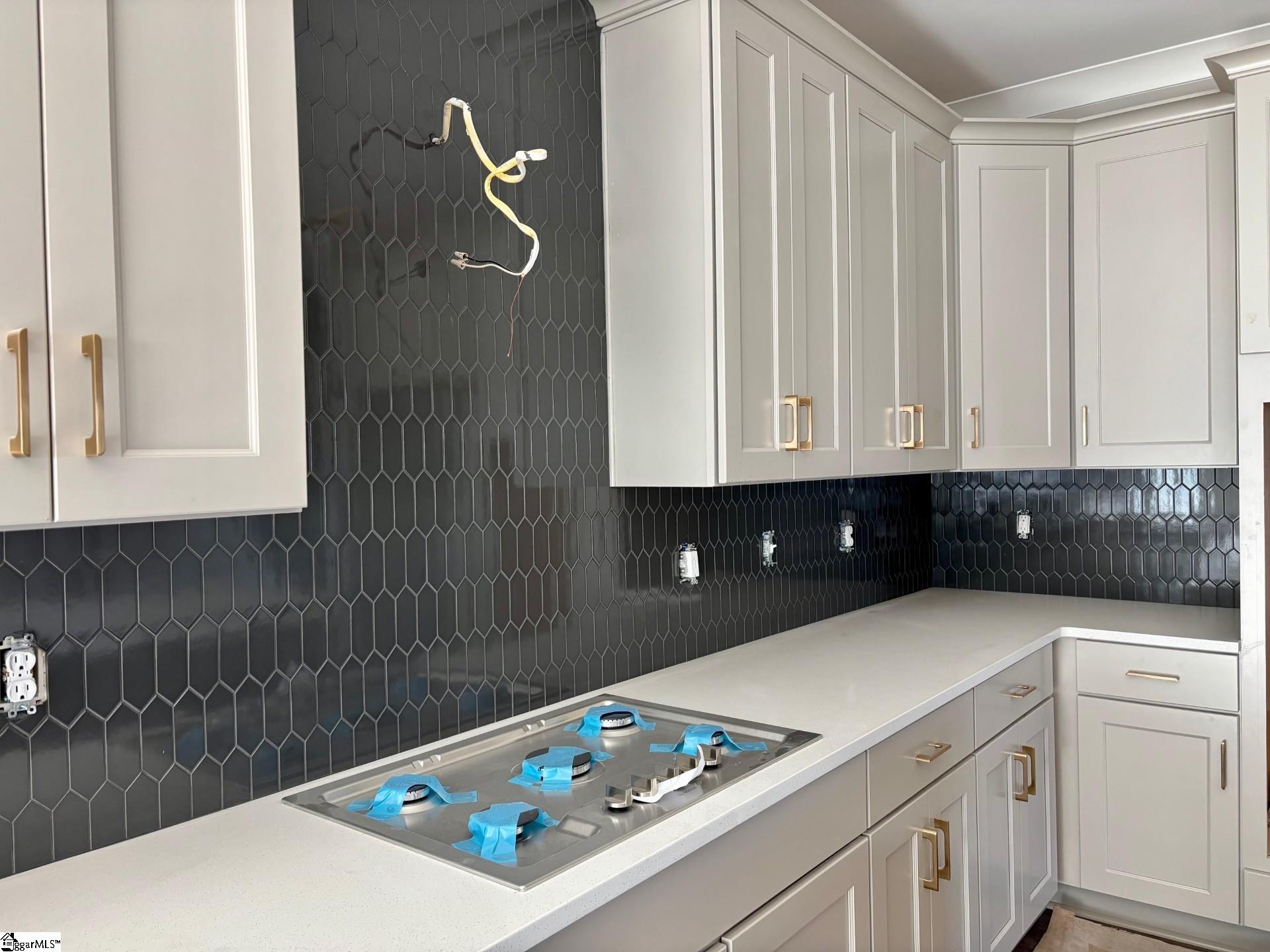 3004 English Cottage Way