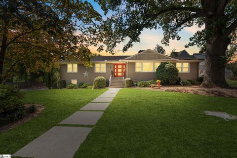 Photo of 18 Ivy Trail, Greenville, SC 29615 (MLS # 1582230)