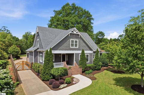 Photo of 217 E Avondale Drive, Greenville, SC 29609 (MLS # 1590053)