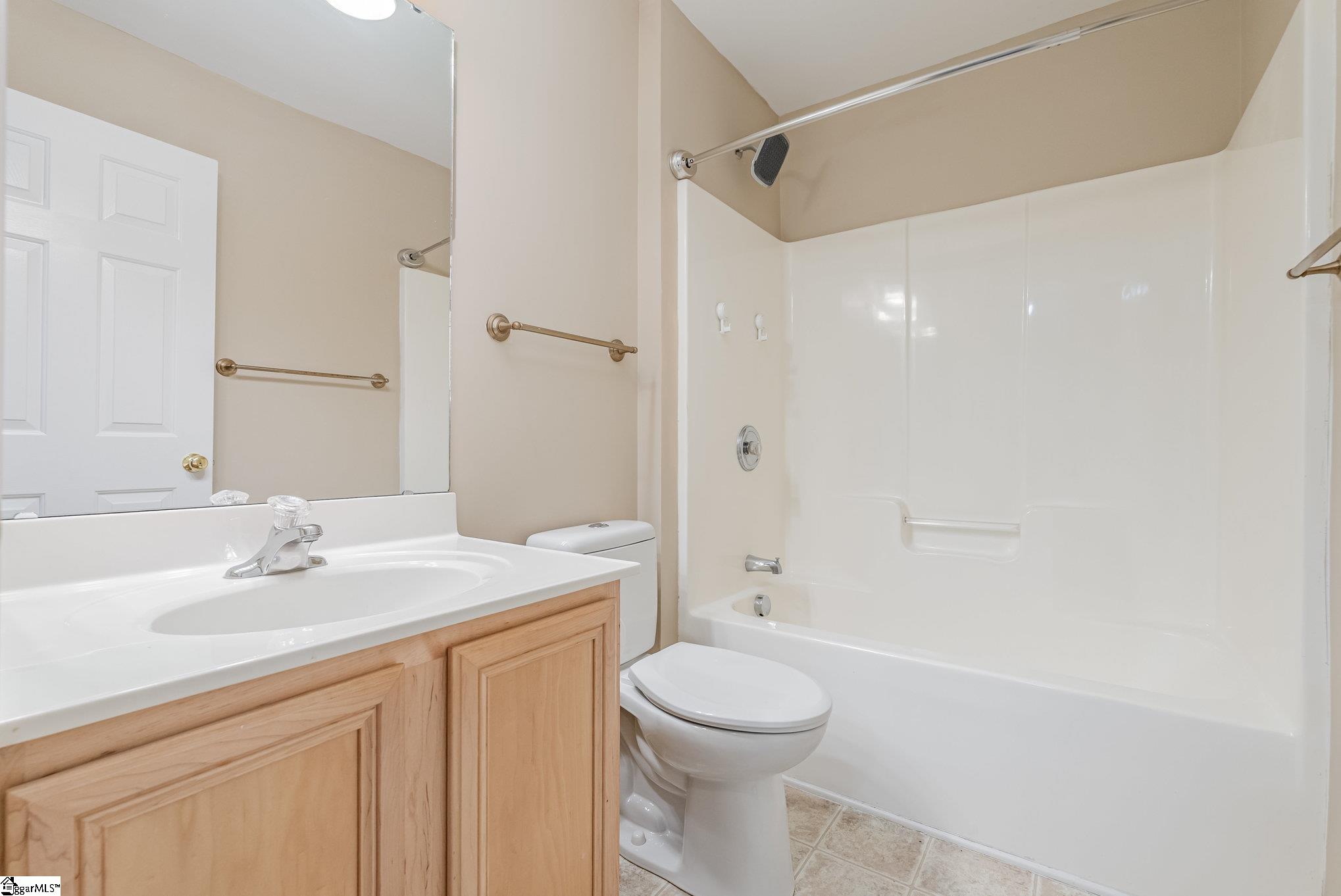 Greenville, South Carolina 29615, United States, 3 Bedrooms Bedrooms, ,3 BathroomsBathrooms,Residential,Active,221718