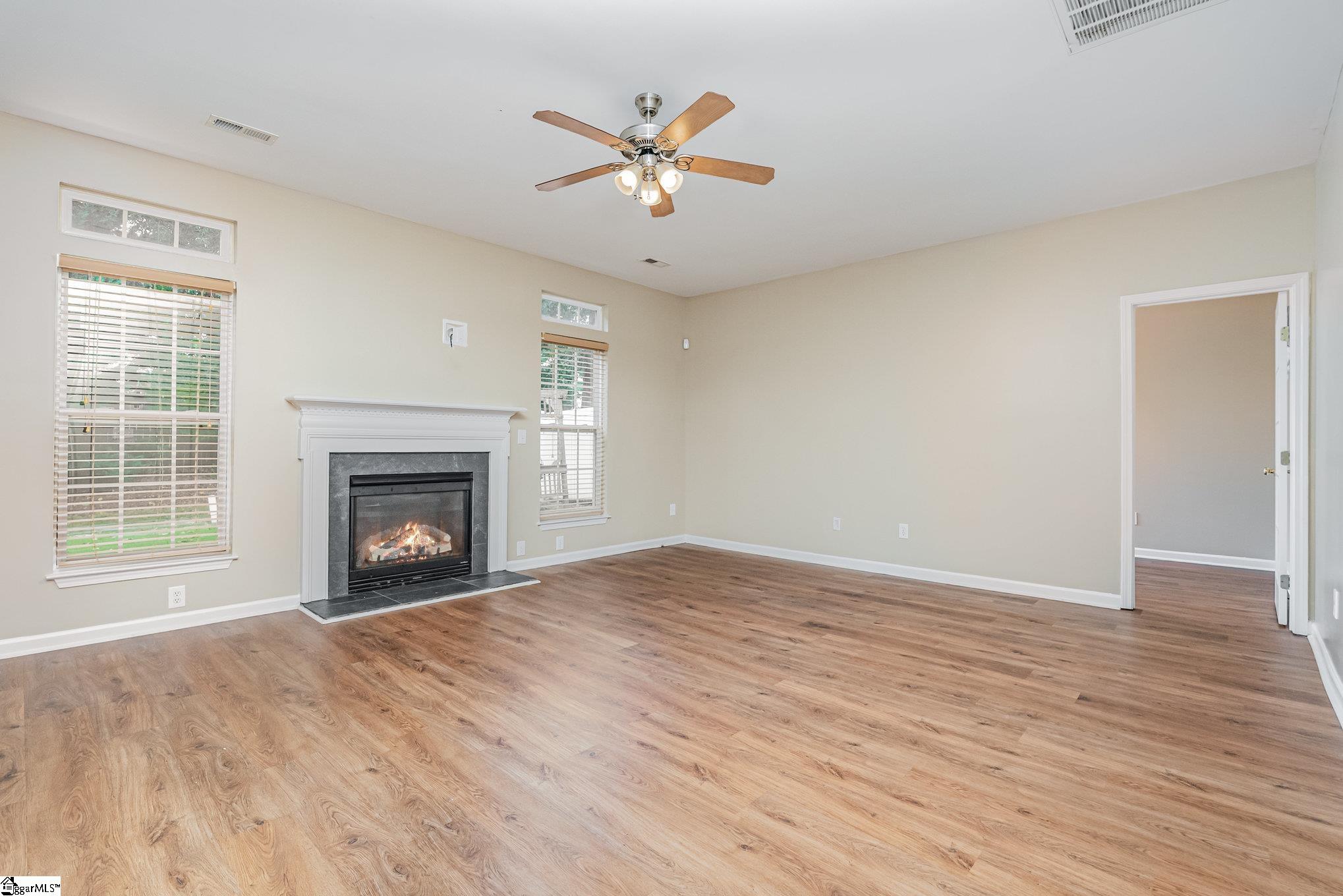 Greenville, South Carolina 29615, United States, 3 Bedrooms Bedrooms, ,3 BathroomsBathrooms,Residential,Active,221718