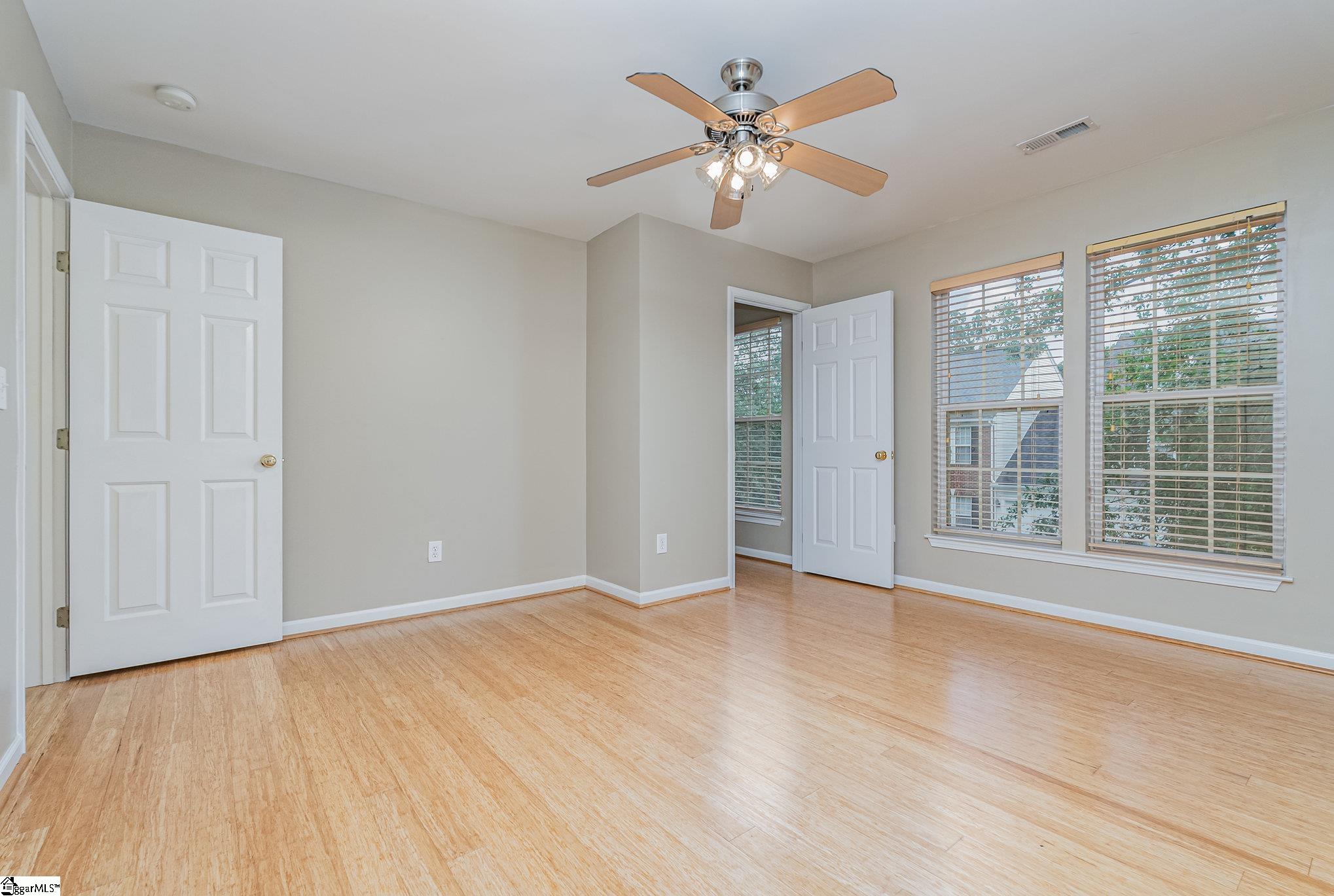 Greenville, South Carolina 29615, United States, 3 Bedrooms Bedrooms, ,3 BathroomsBathrooms,Residential,Active,221718