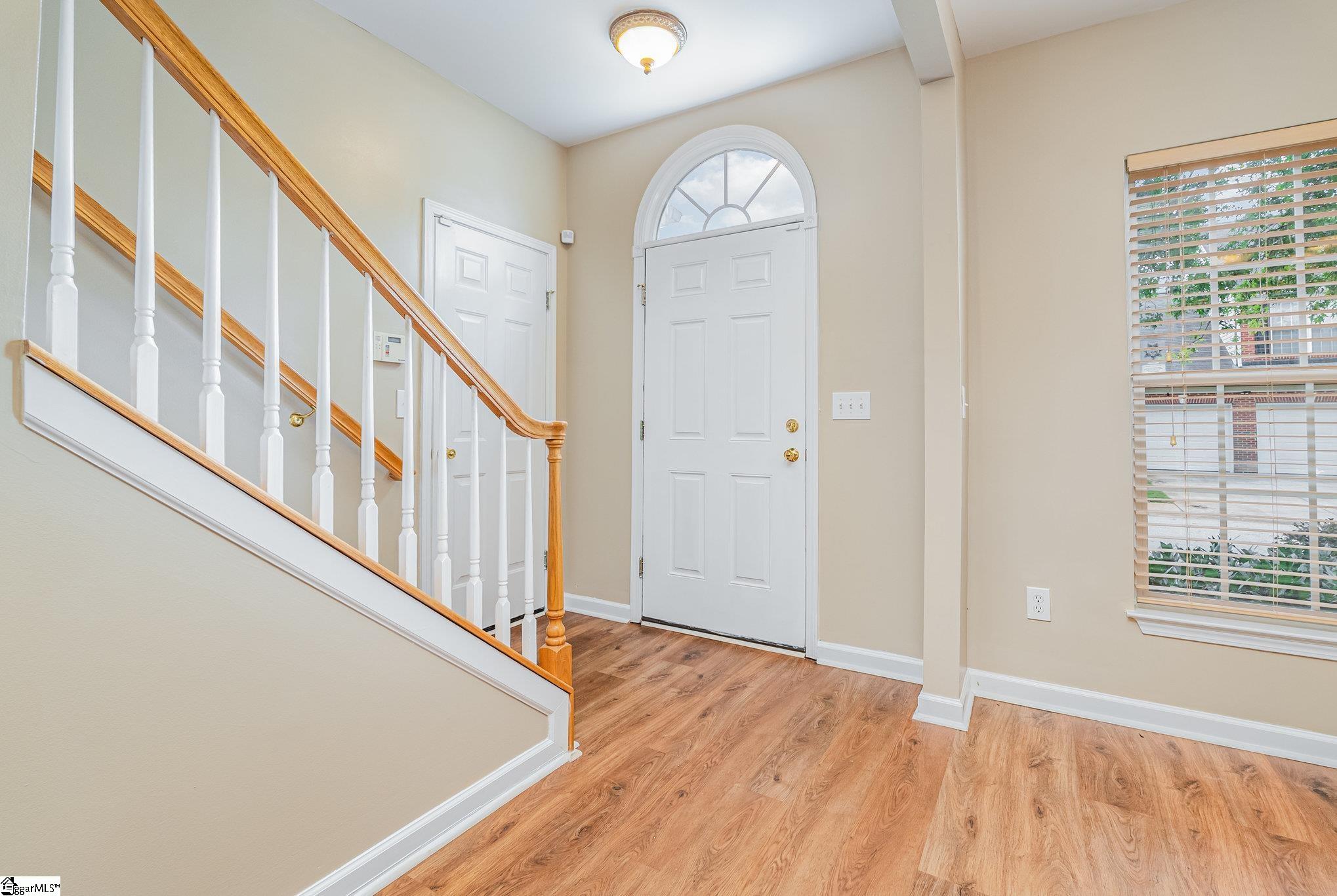 Greenville, South Carolina 29615, United States, 3 Bedrooms Bedrooms, ,3 BathroomsBathrooms,Residential,Active,221718