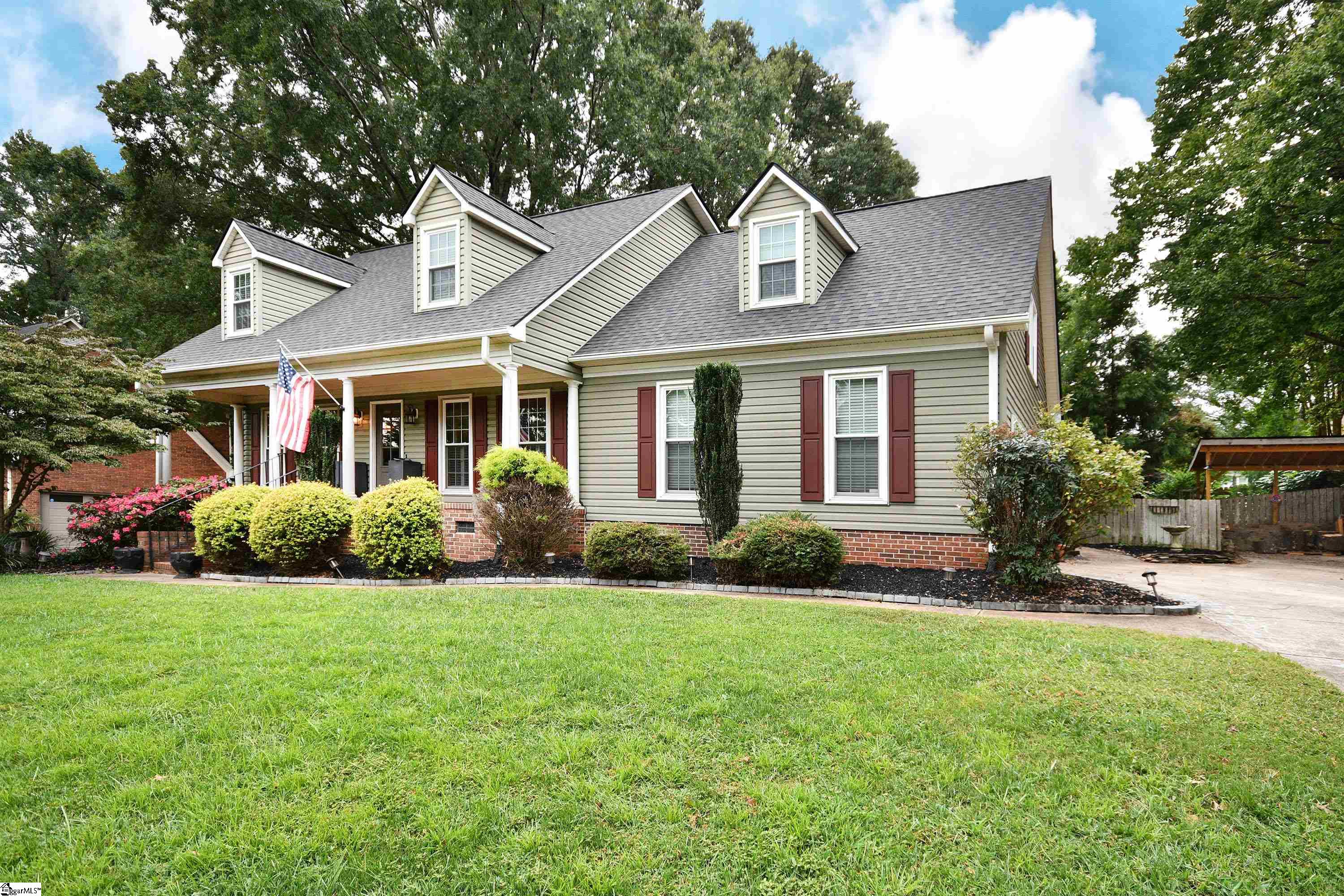 Greenville, South Carolina 29607, United States, 4 Bedrooms Bedrooms, ,3 BathroomsBathrooms,Residential,Active,203842