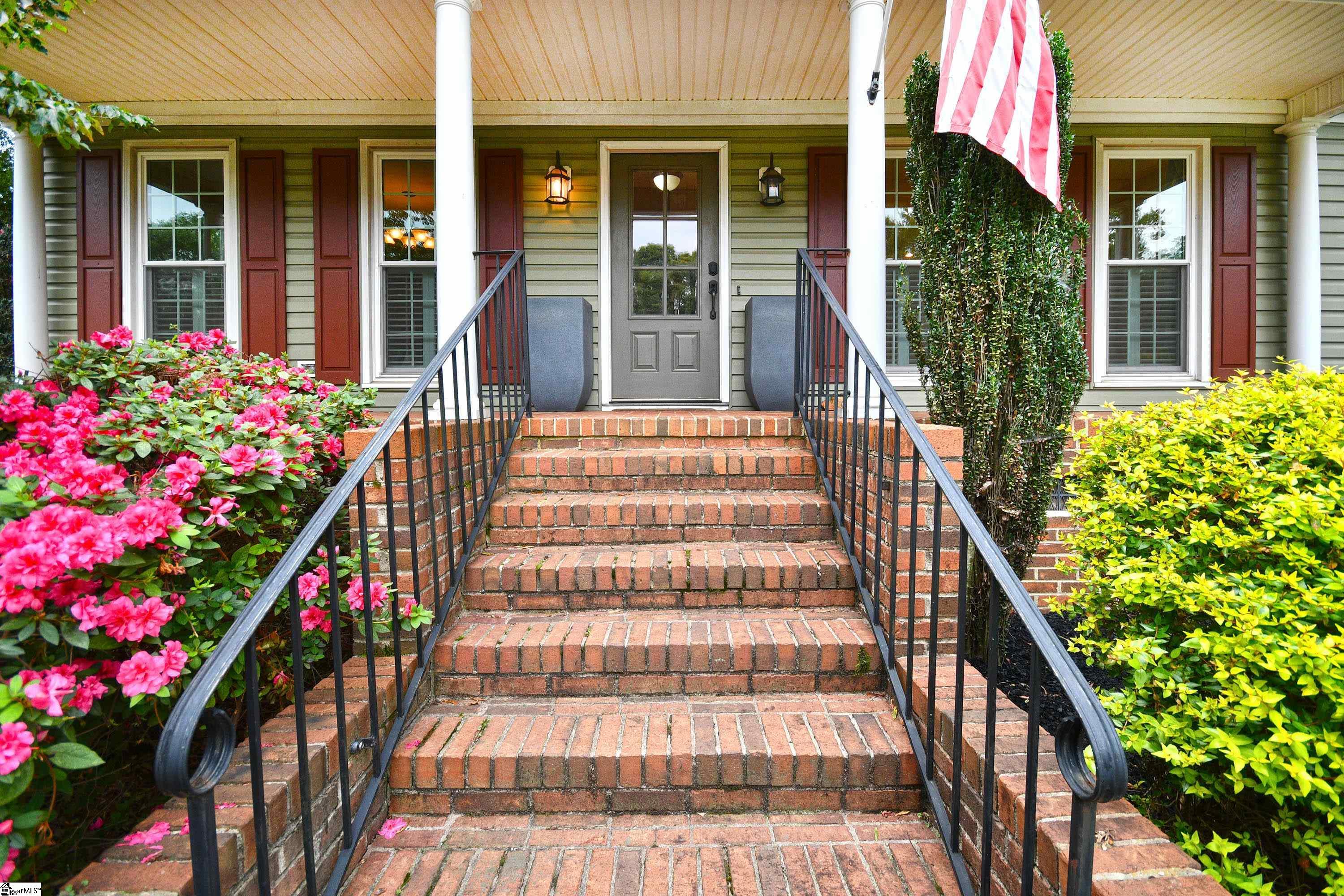 Greenville, South Carolina 29607, United States, 4 Bedrooms Bedrooms, ,3 BathroomsBathrooms,Residential,Active,203842