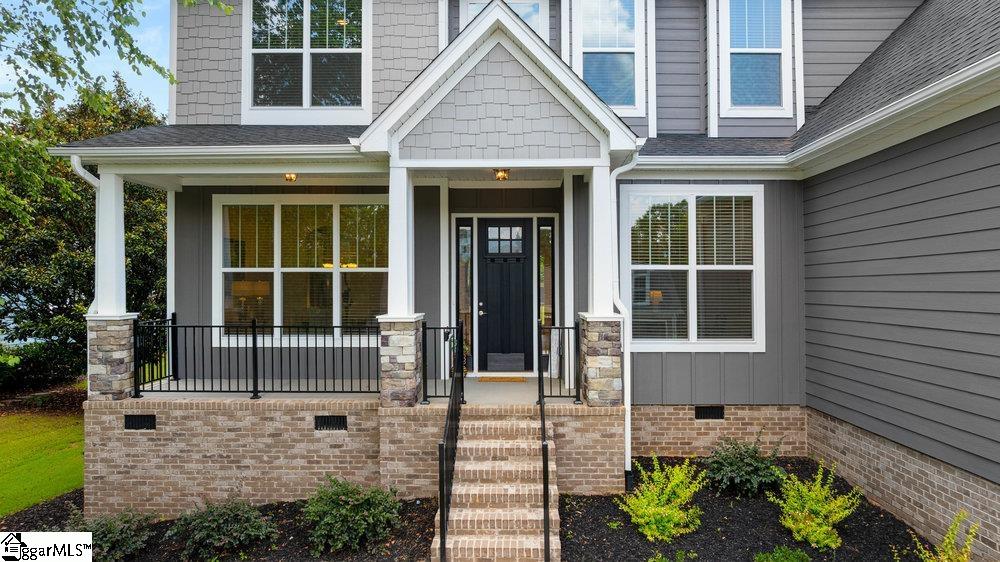 200 Lord Byron Lane
