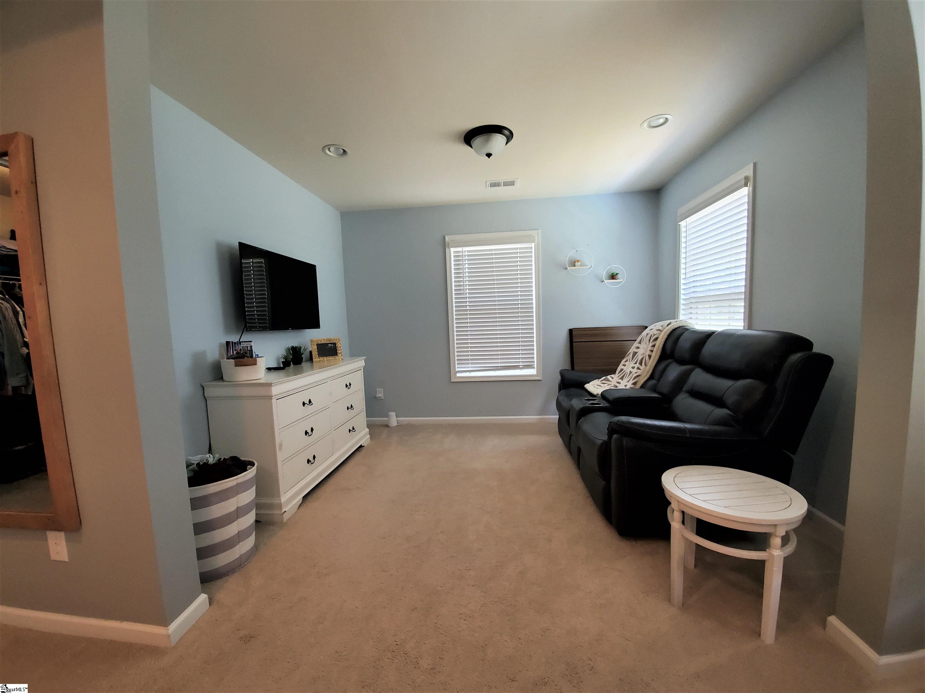 Taylors, South Carolina 29687, United States, 4 Bedrooms Bedrooms, ,3 BathroomsBathrooms,Residential,Contingent,156558