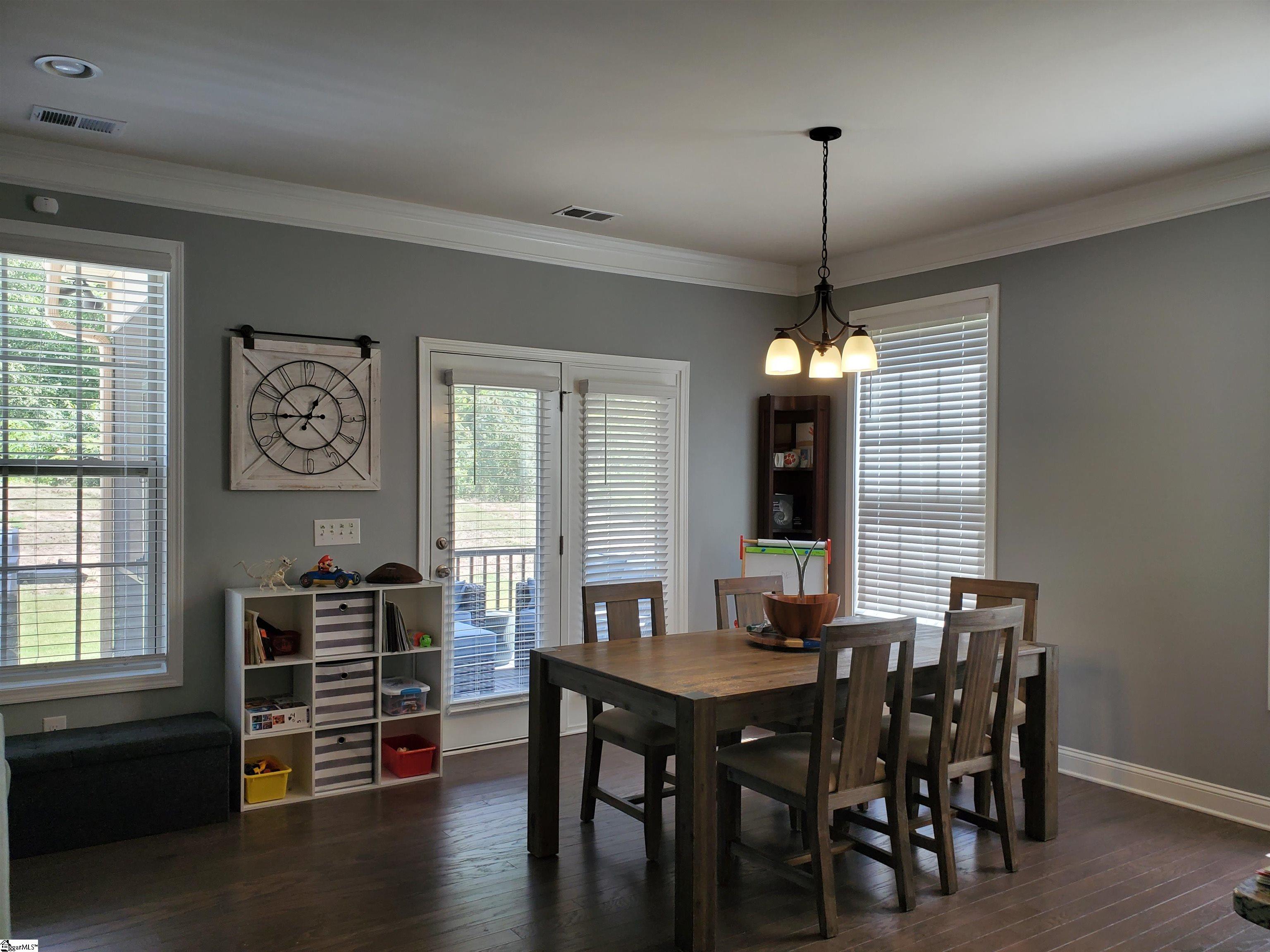 Taylors, South Carolina 29687, United States, 4 Bedrooms Bedrooms, ,3 BathroomsBathrooms,Residential,Contingent,156558