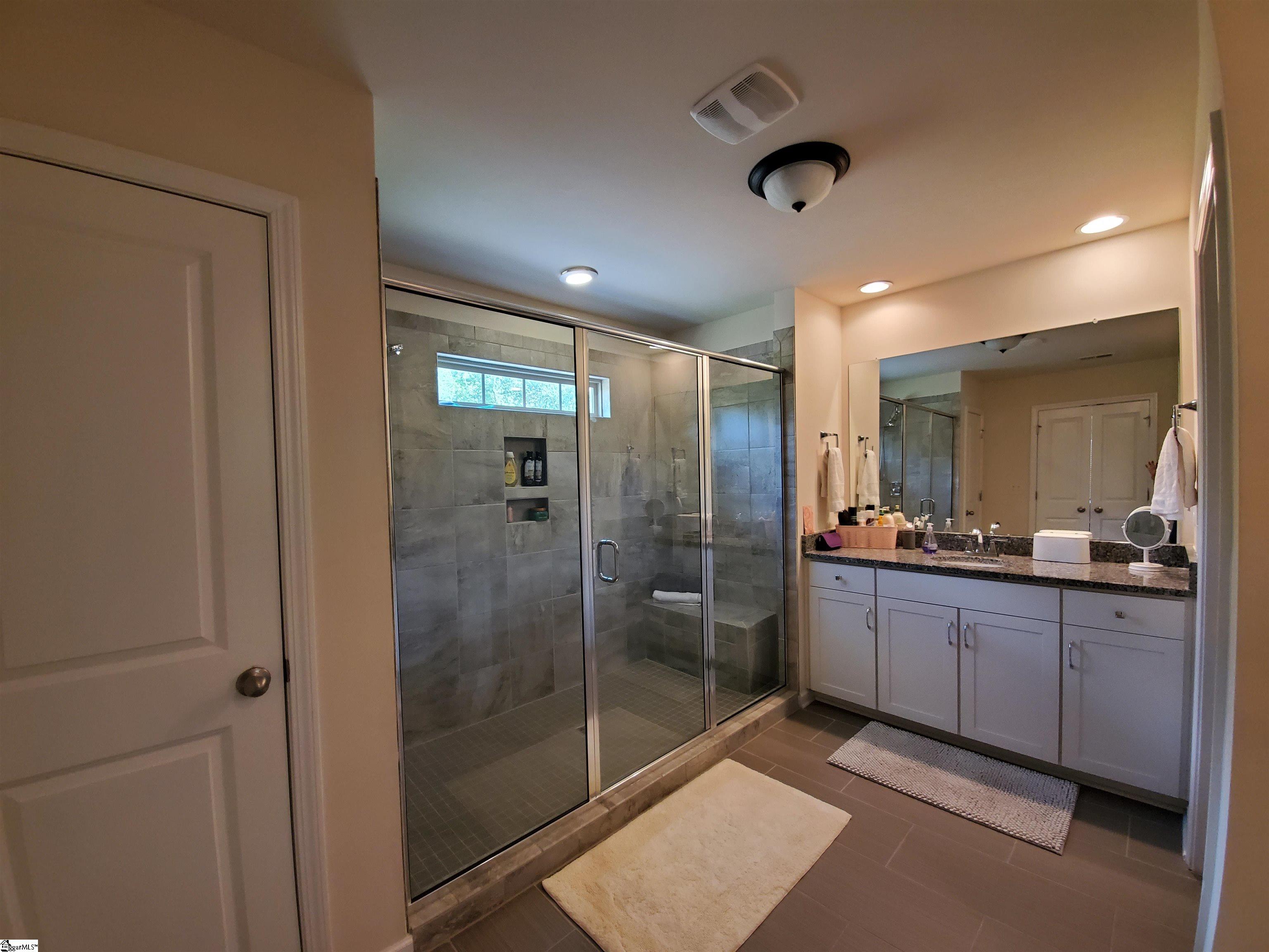 Taylors, South Carolina 29687, United States, 4 Bedrooms Bedrooms, ,3 BathroomsBathrooms,Residential,Contingent,156558