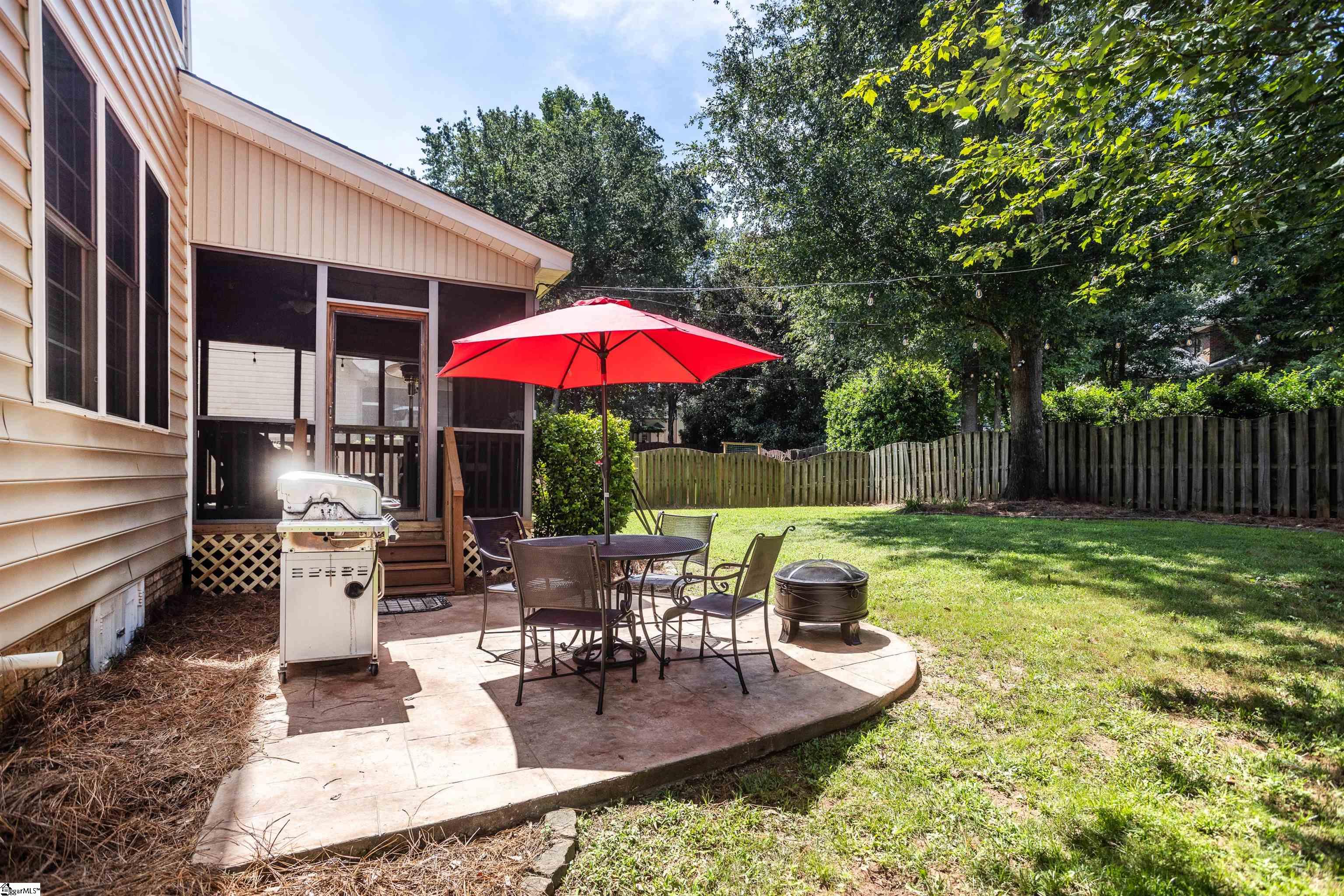 Simpsonville, South Carolina 29681, United States, 4 Bedrooms Bedrooms, ,3 BathroomsBathrooms,Residential,Contingent,198910