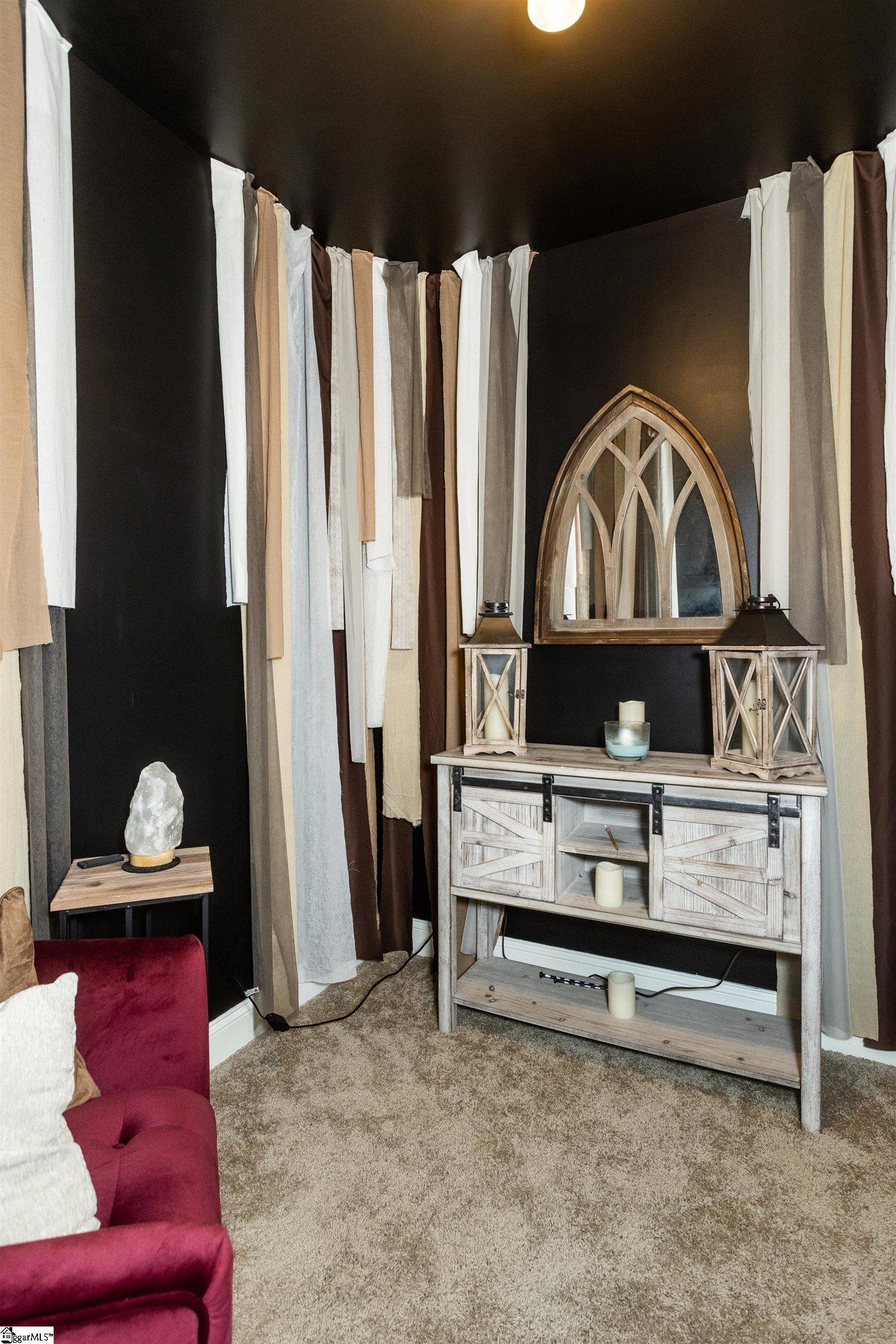 Simpsonville, South Carolina 29681, United States, 4 Bedrooms Bedrooms, ,3 BathroomsBathrooms,Residential,Contingent,198910