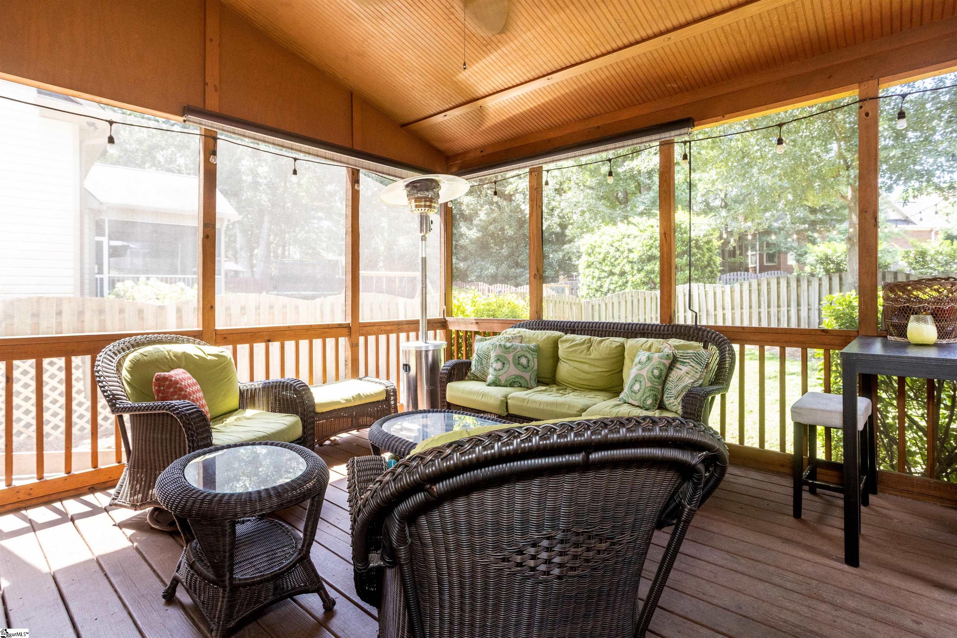 Simpsonville, South Carolina 29681, United States, 4 Bedrooms Bedrooms, ,3 BathroomsBathrooms,Residential,Contingent,198910