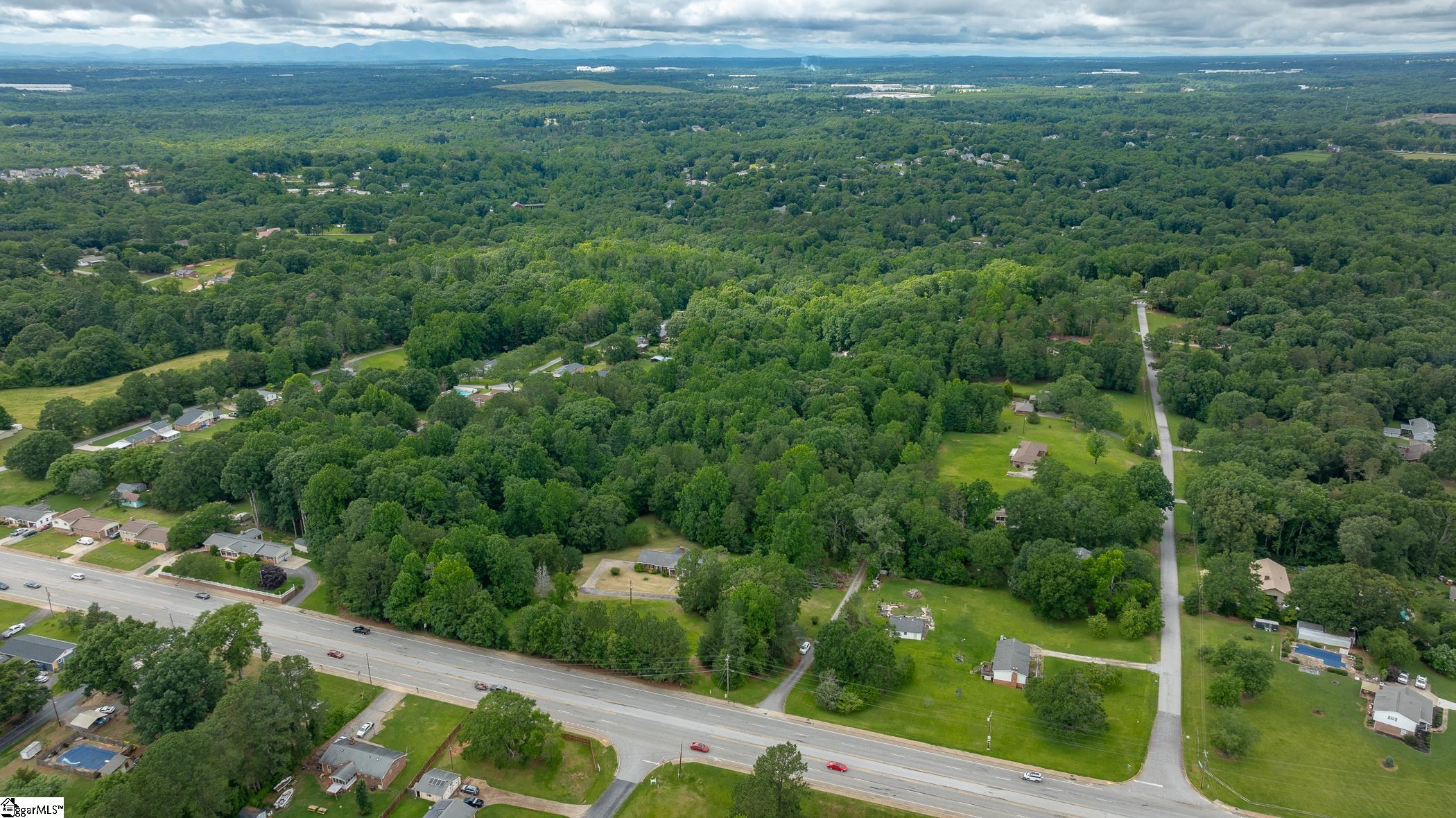 5670 Reidville Road