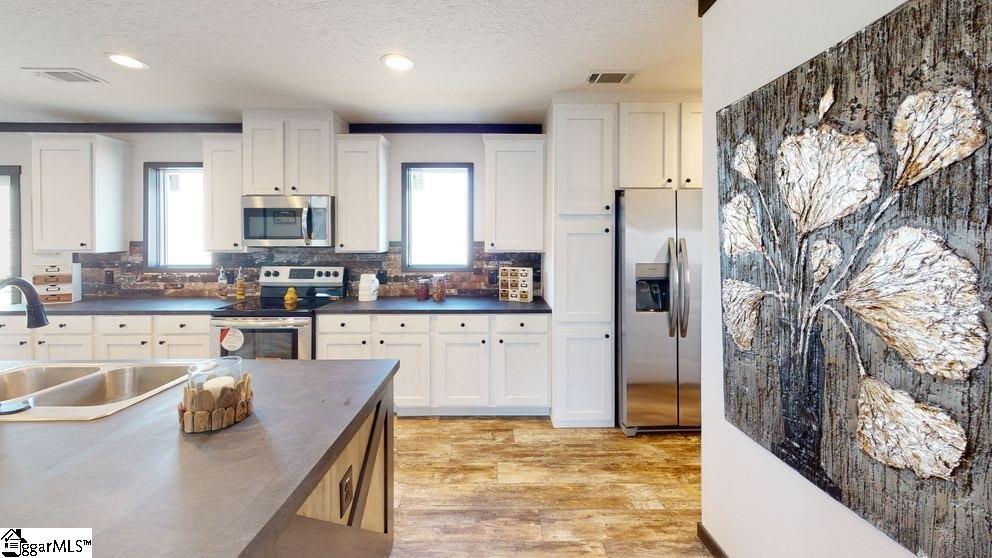 438 Berry Shoals Road