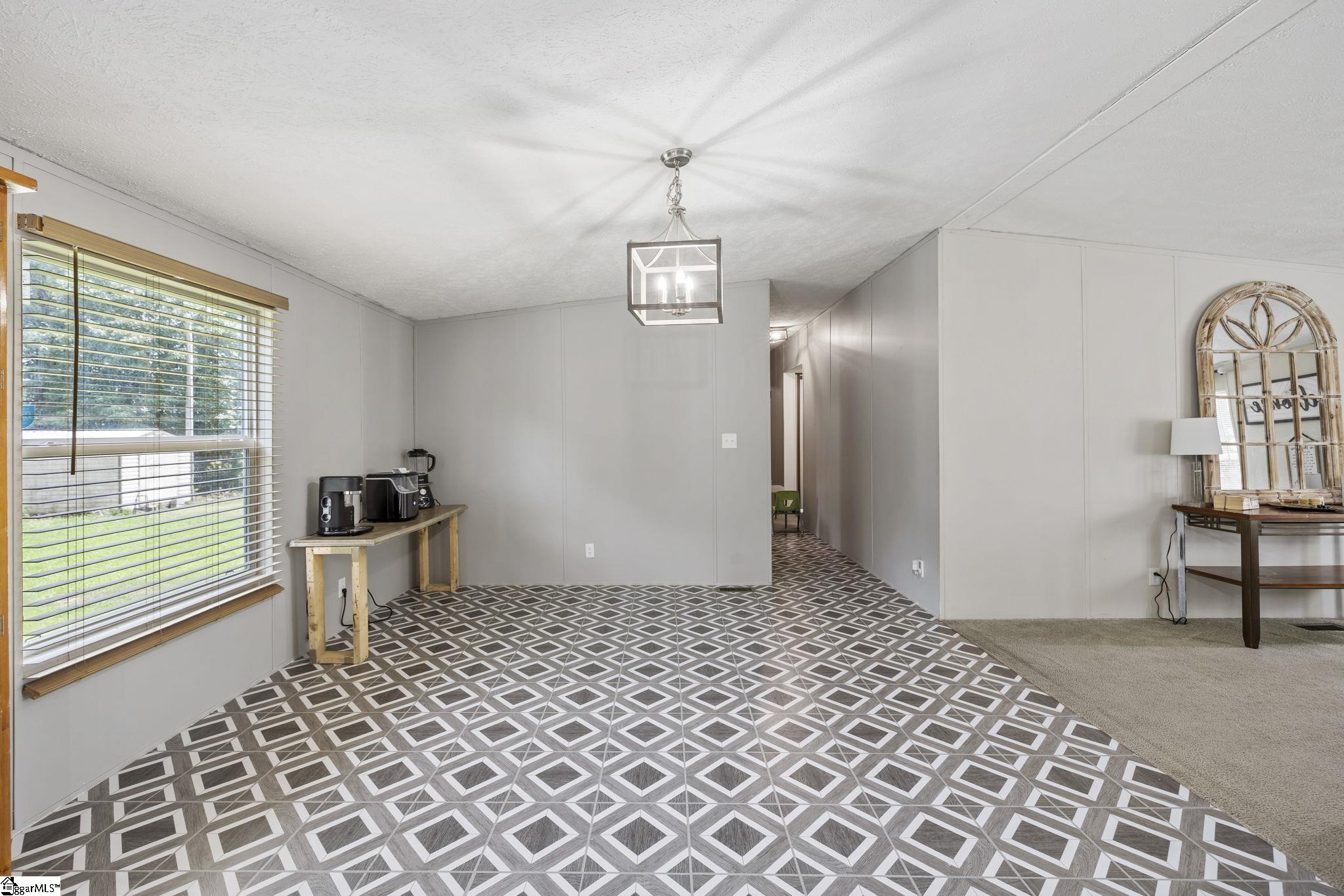 Inman, South Carolina 29349, United States, 5 Bedrooms Bedrooms, ,3 BathroomsBathrooms,Residential,Active,177991