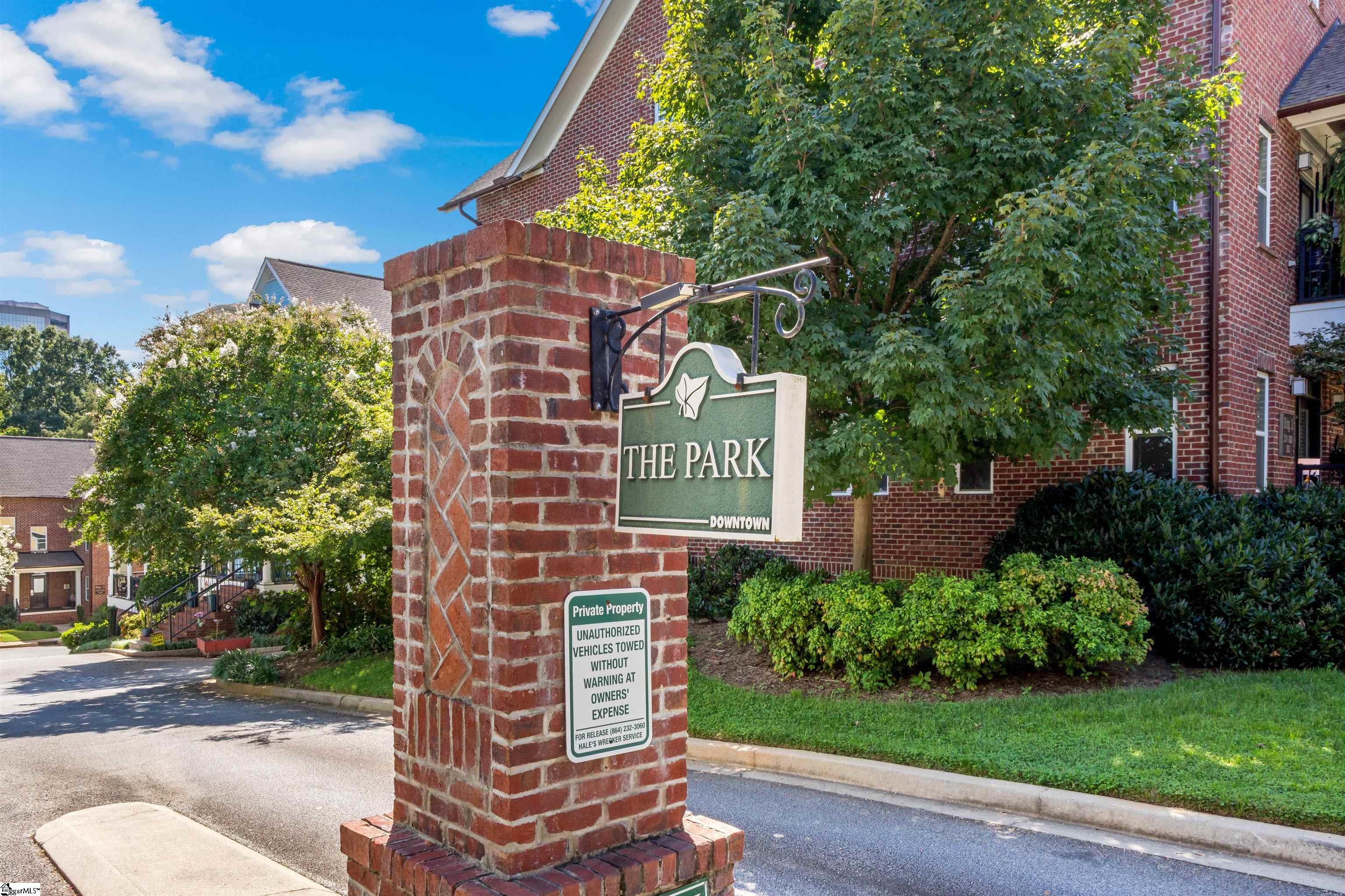 Greenville, South Carolina 29601, United States, 3 Bedrooms Bedrooms, ,2 BathroomsBathrooms,Residential,Contingent,198400