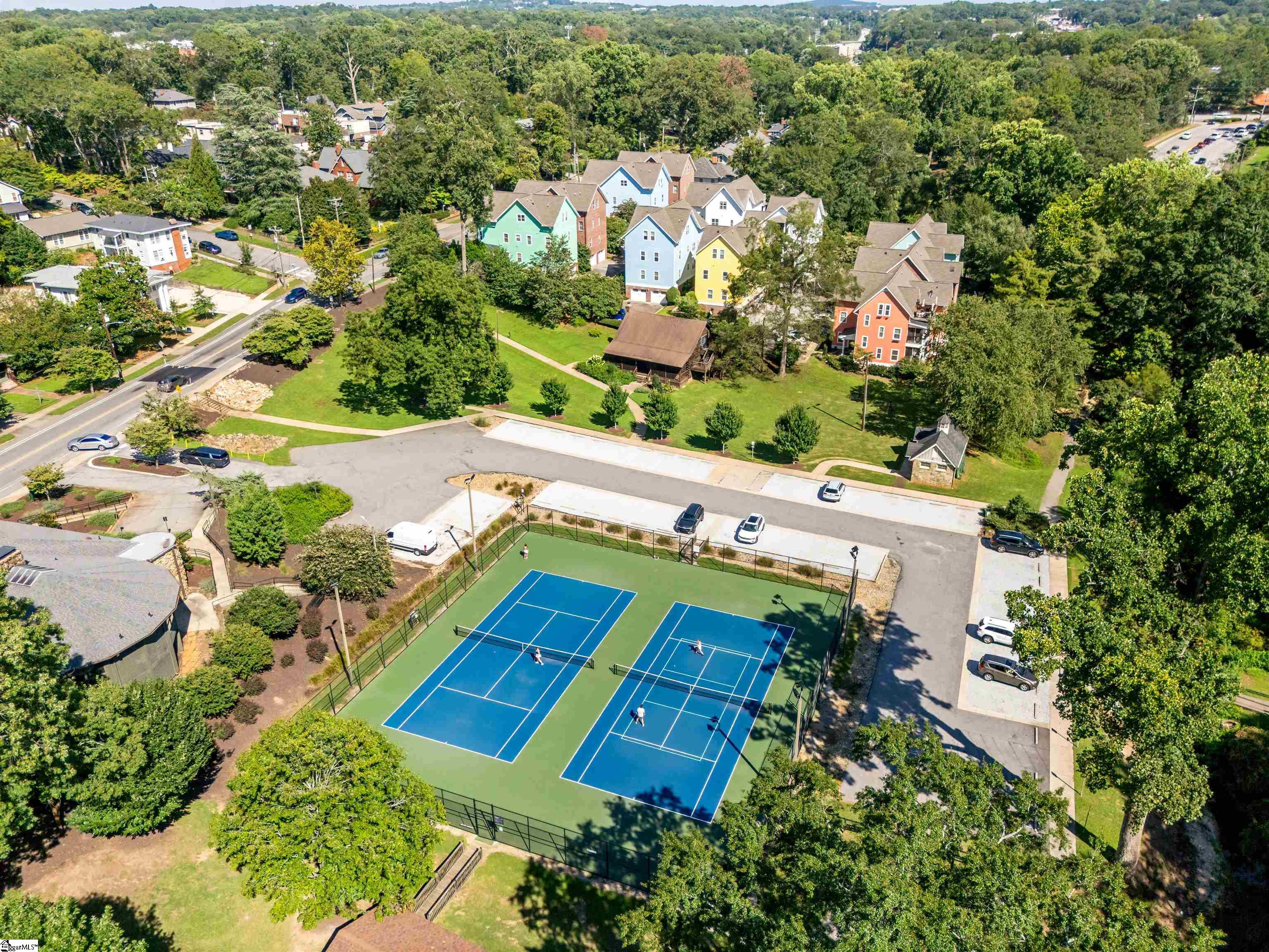 Greenville, South Carolina 29601, United States, 3 Bedrooms Bedrooms, ,2 BathroomsBathrooms,Residential,Contingent,198400