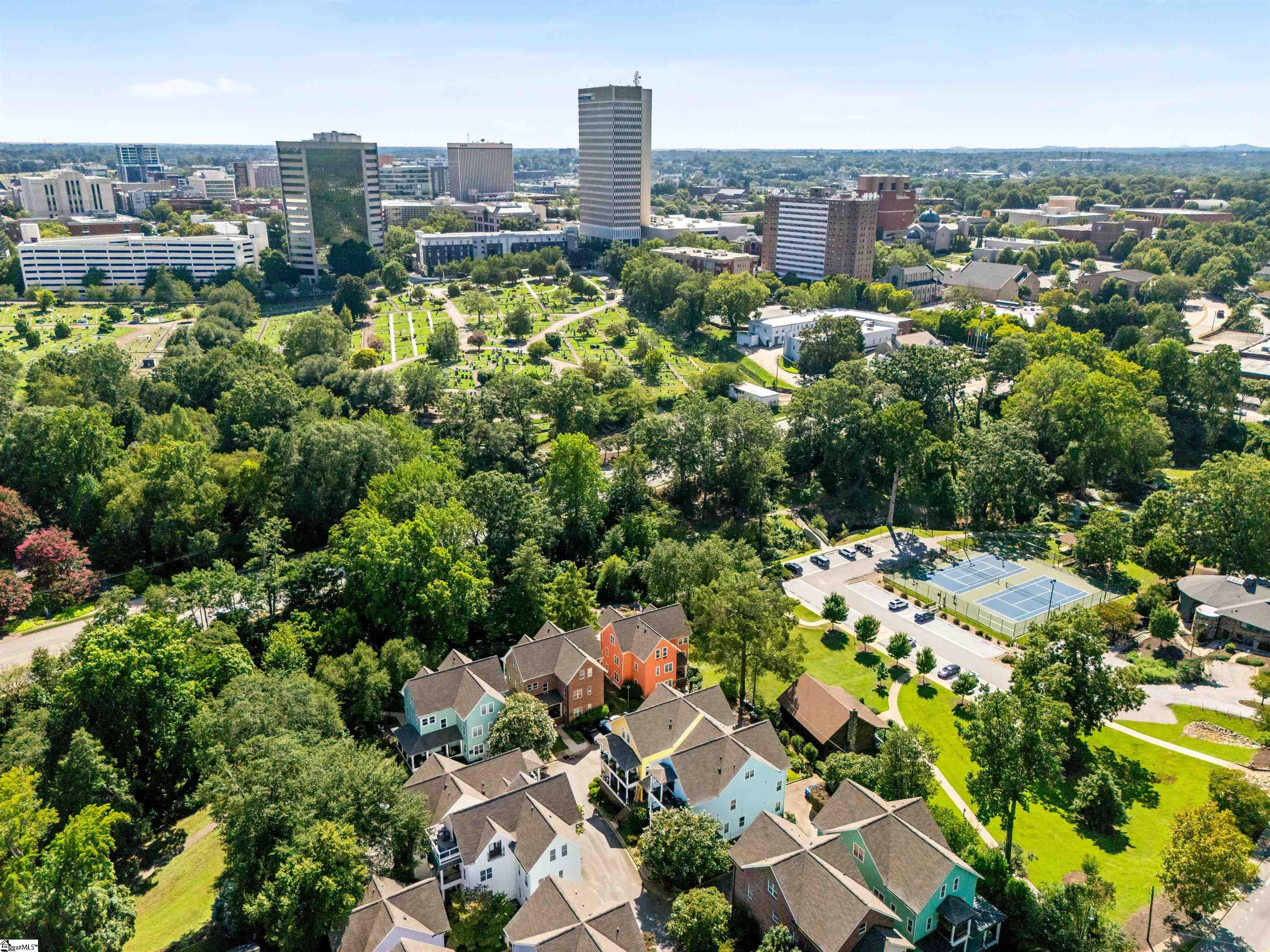 Greenville, South Carolina 29601, United States, 3 Bedrooms Bedrooms, ,2 BathroomsBathrooms,Residential,Contingent,198400