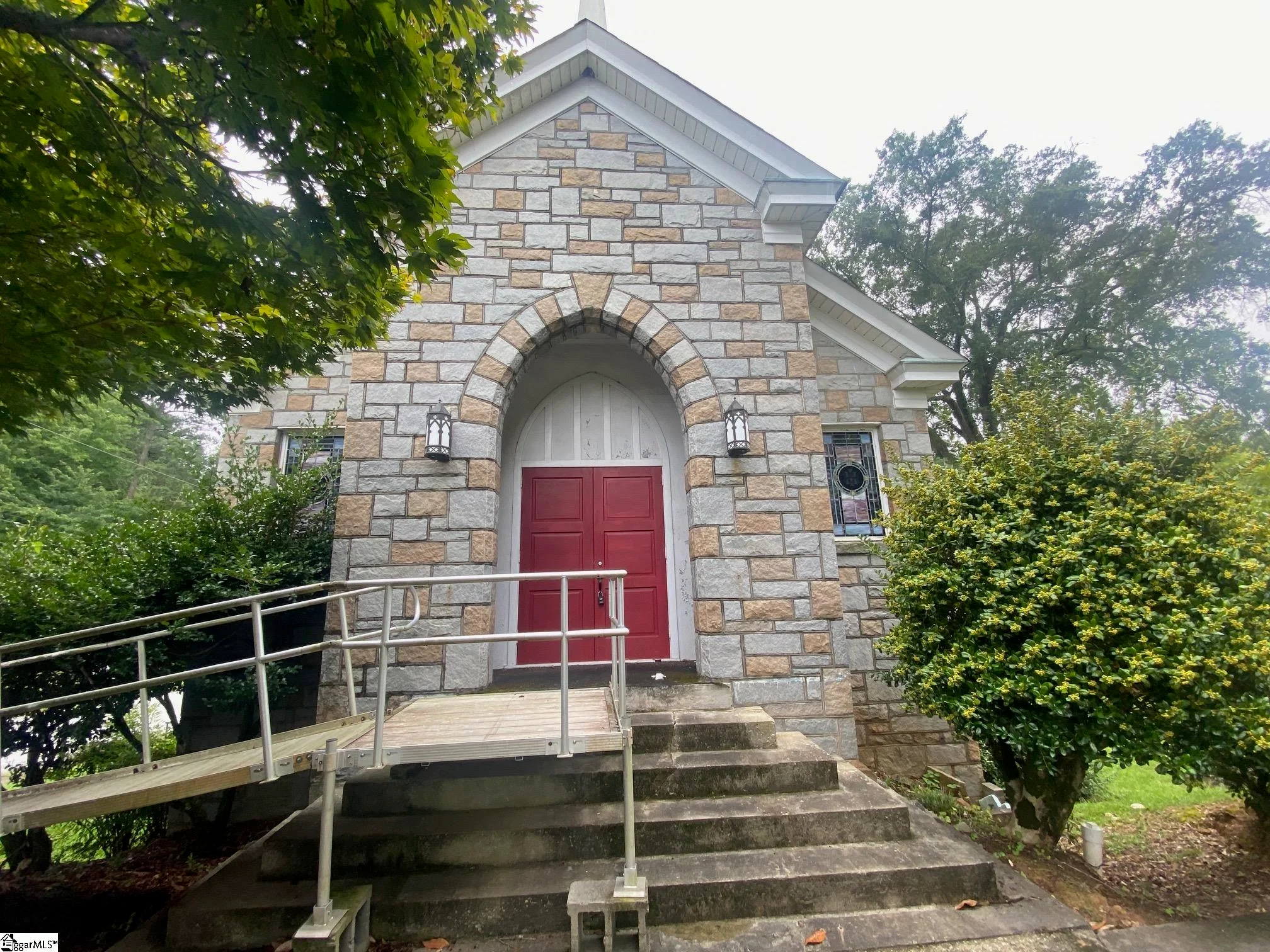 413 W Farley Avenue, Laurens, SC, 29360