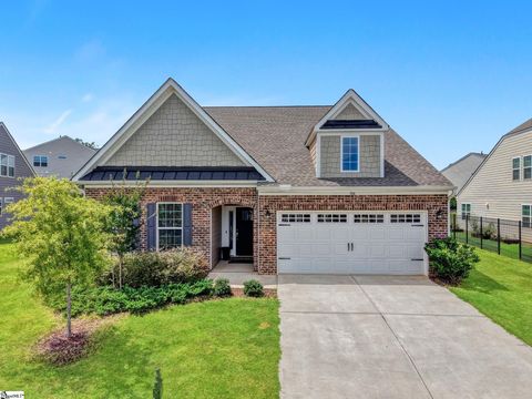 Photo of 304 Double Crest Drive, Taylors, SC 29687 (MLS # 1589549)