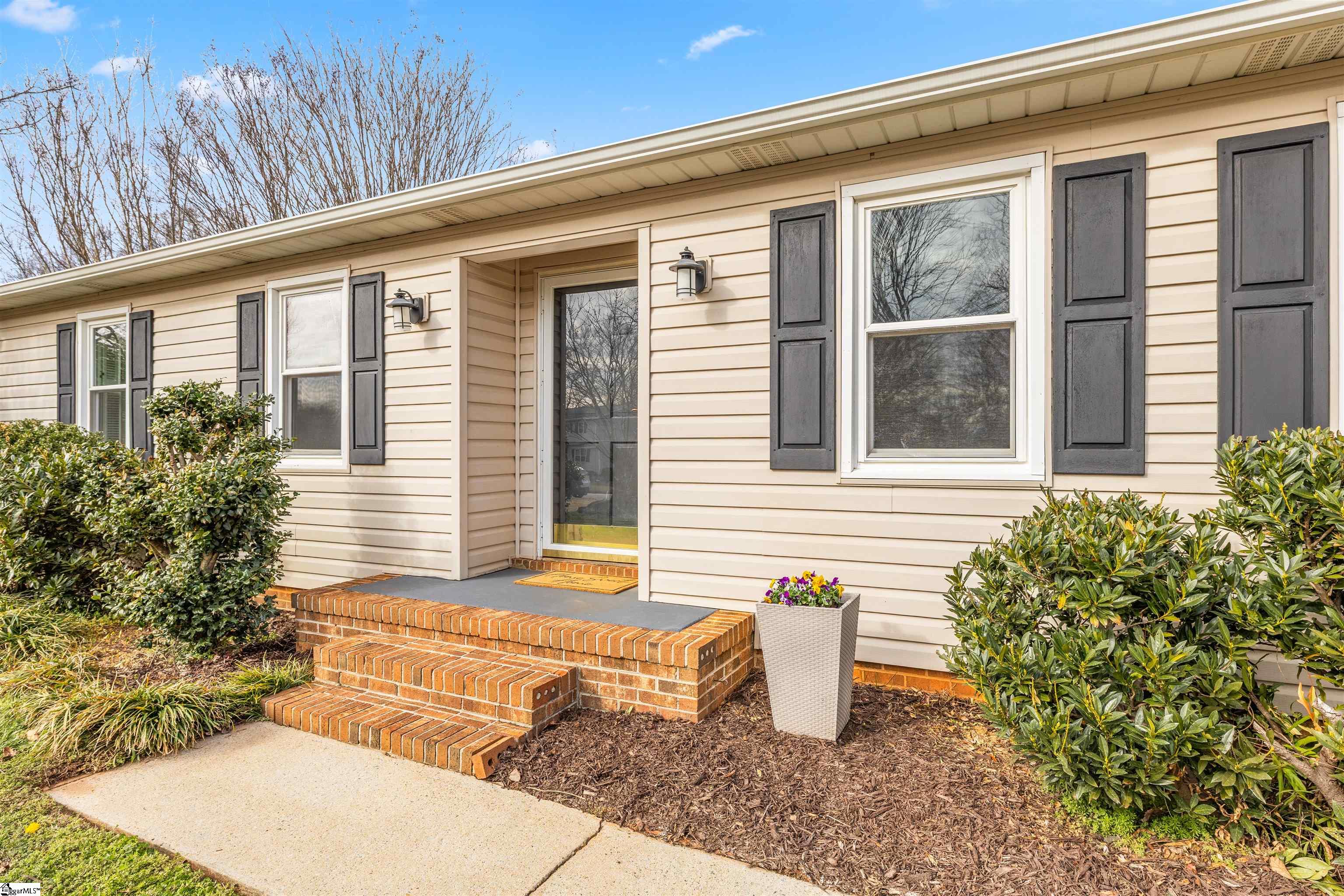 1011 Harness Trail