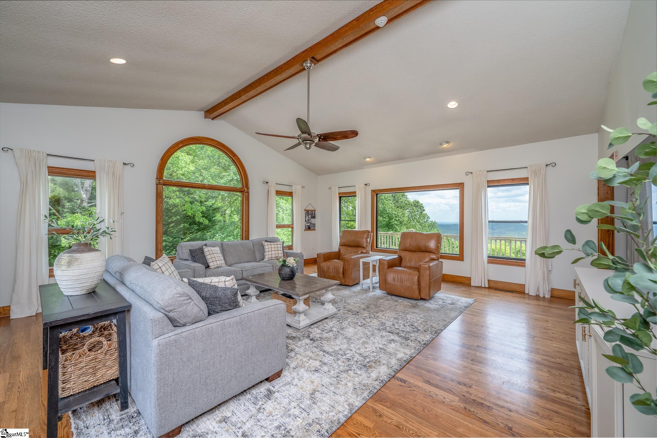 475 Old Chapman Trail
