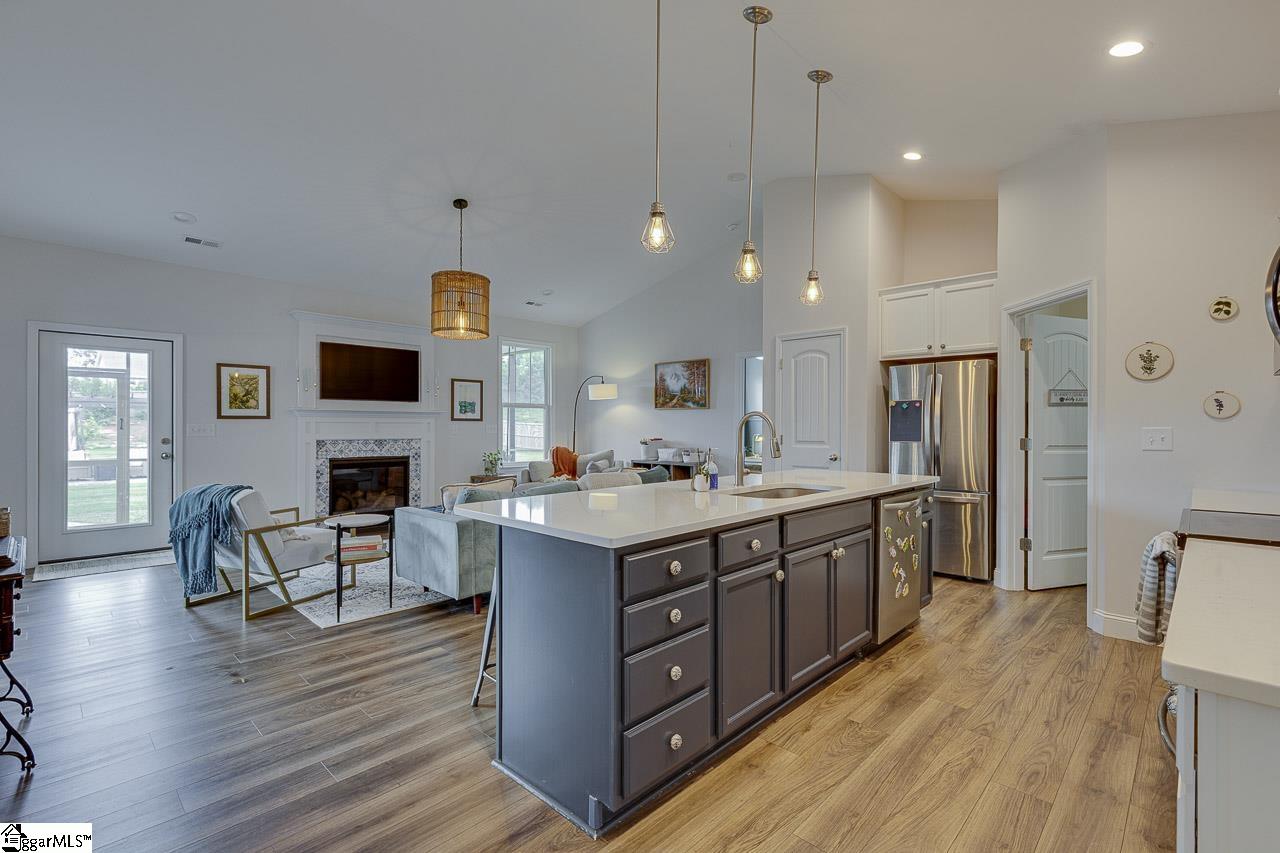 7 Judge Looper Court