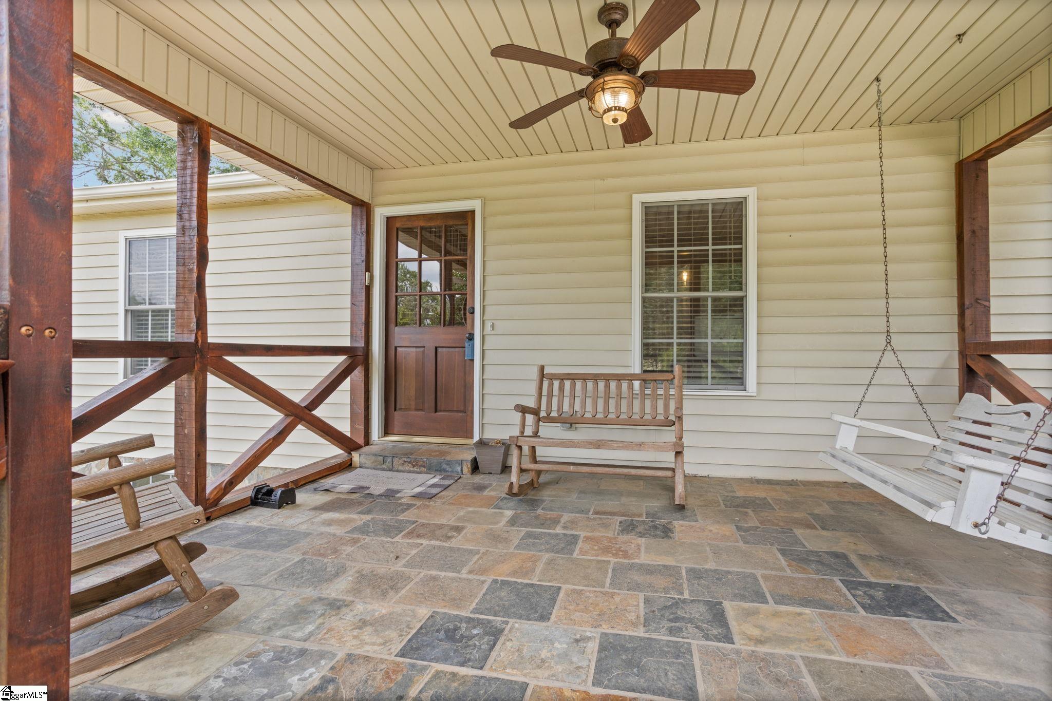 547 Crest Drive